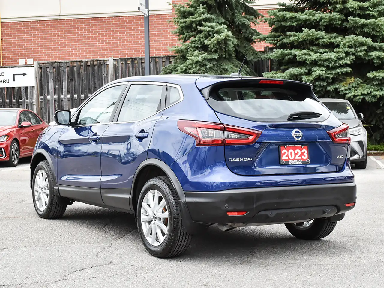 Nissan Qashqai photo Nissan Qashqai