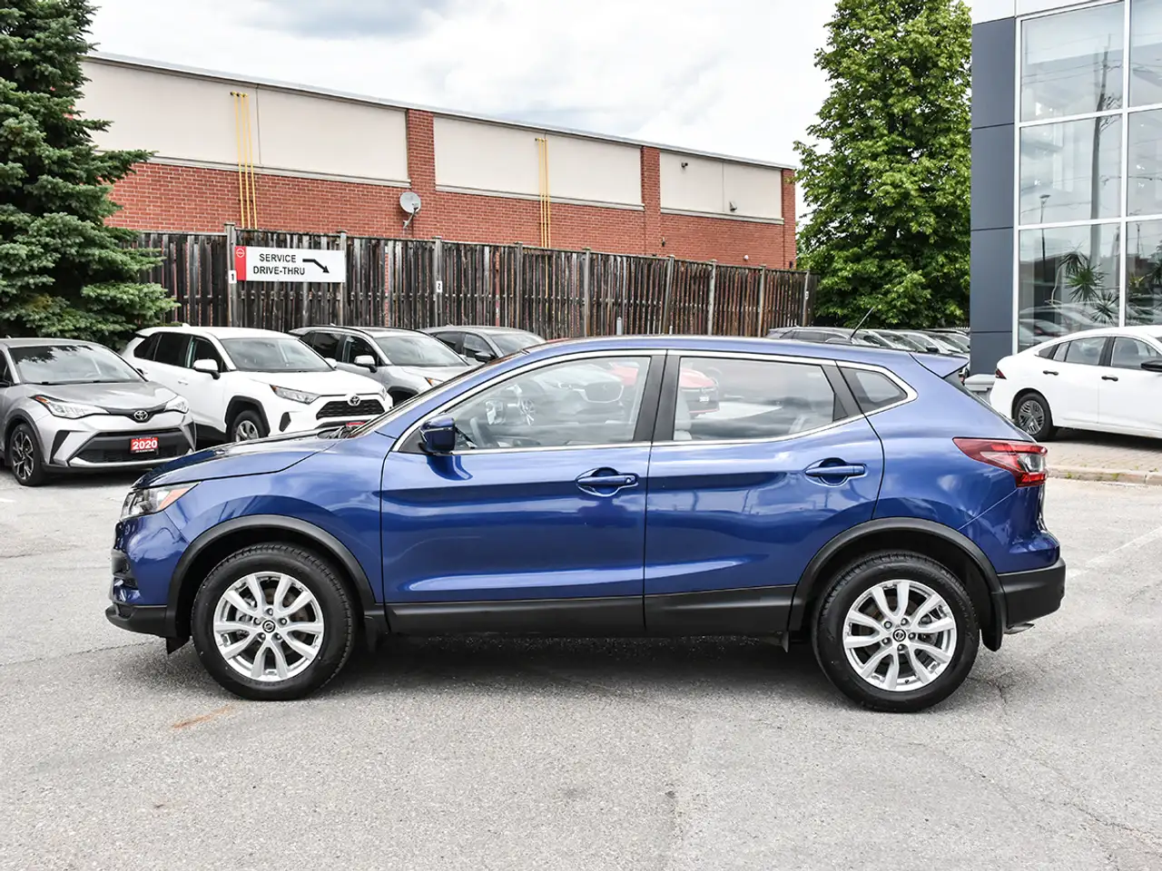 Nissan Qashqai photo Nissan Qashqai