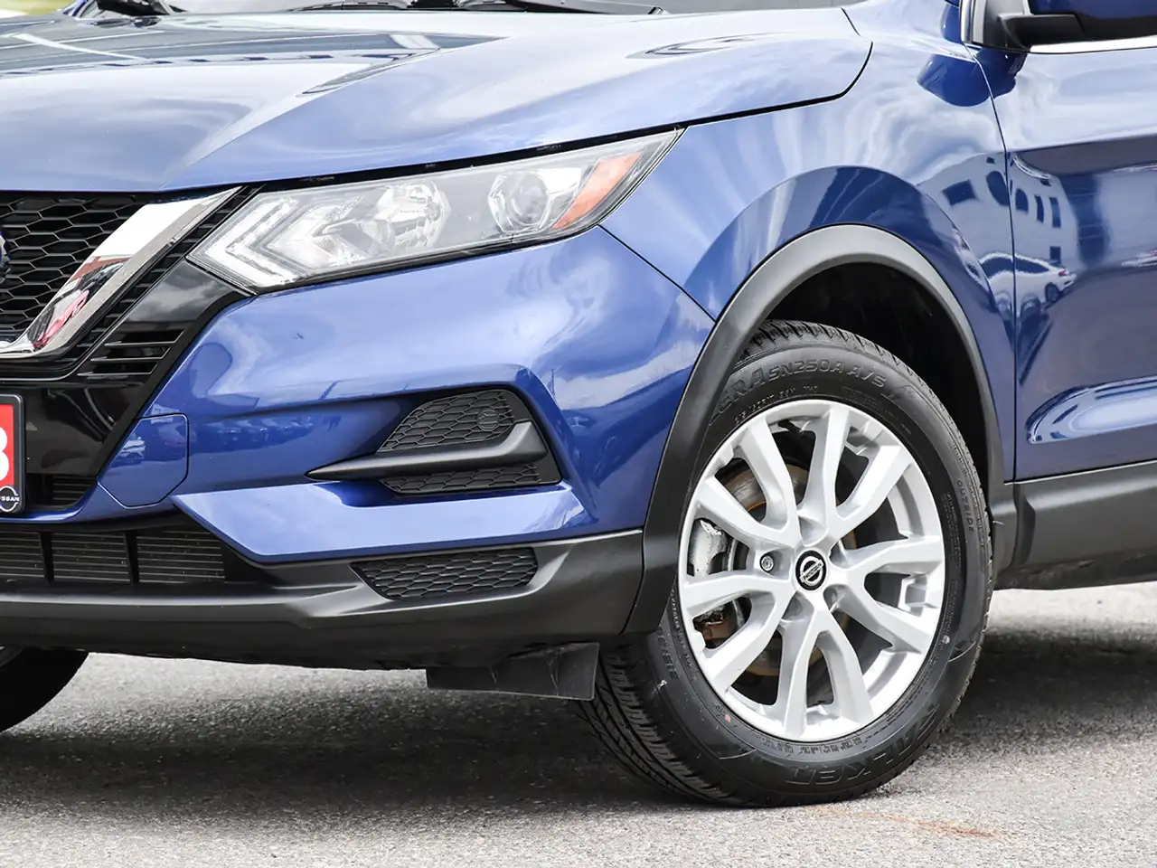 Nissan Qashqai photo Nissan Qashqai