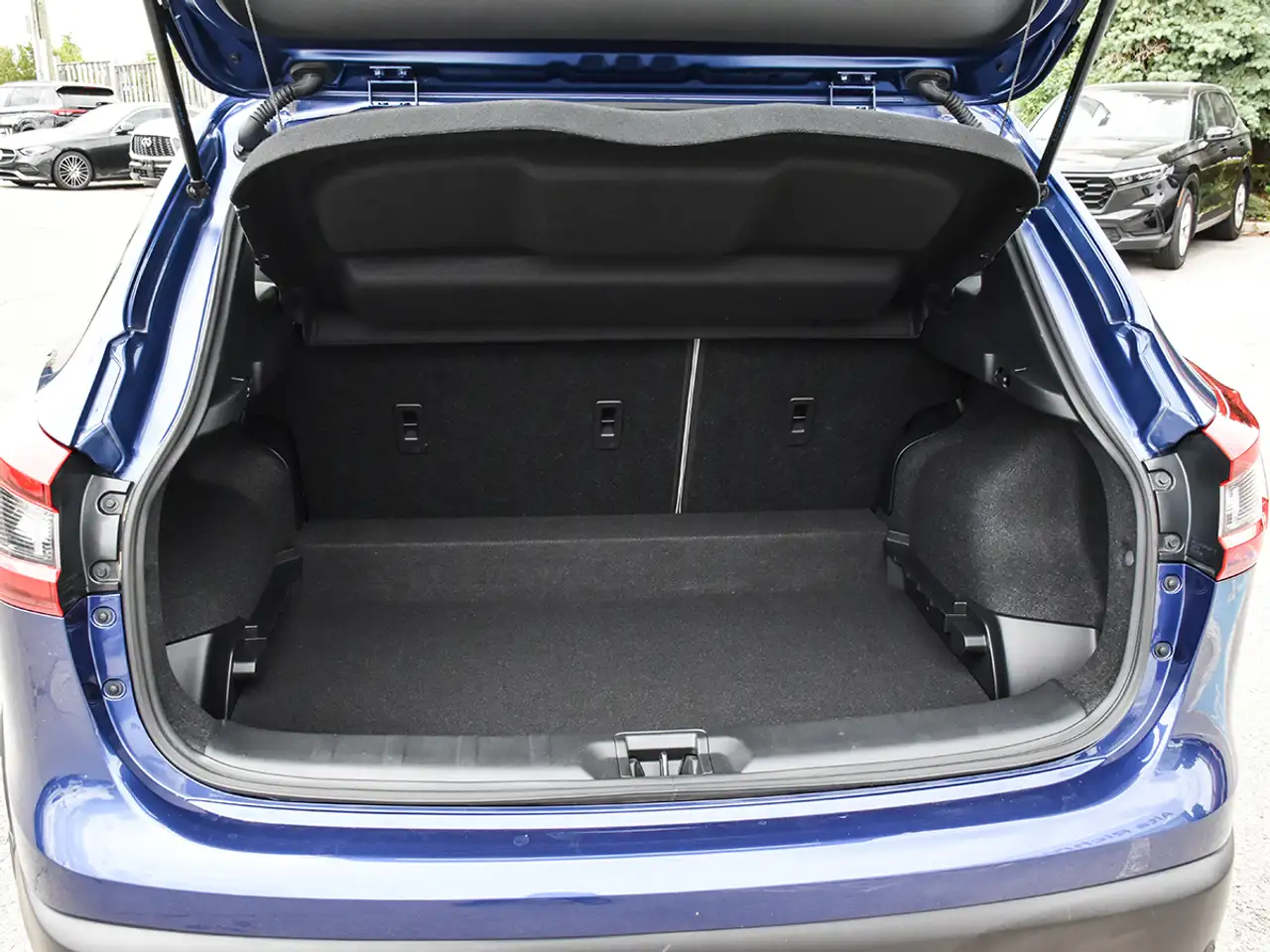 Nissan Qashqai photo Nissan Qashqai