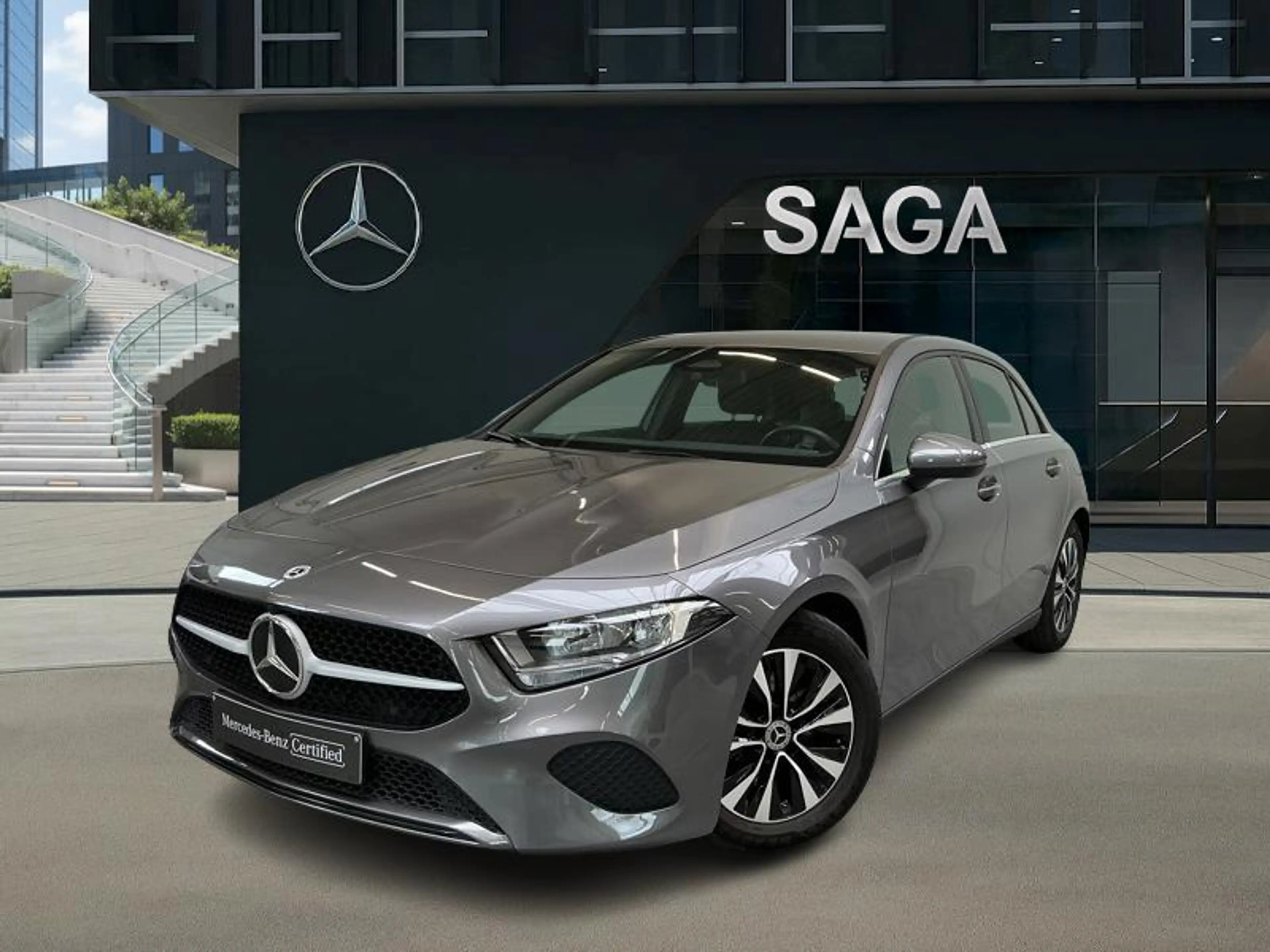 Mercedes-Benz A 180 d Essential Line