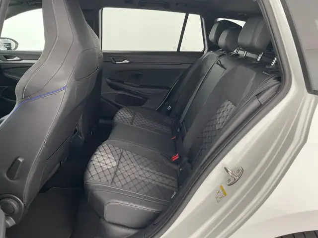Volkswagen Golf view 11