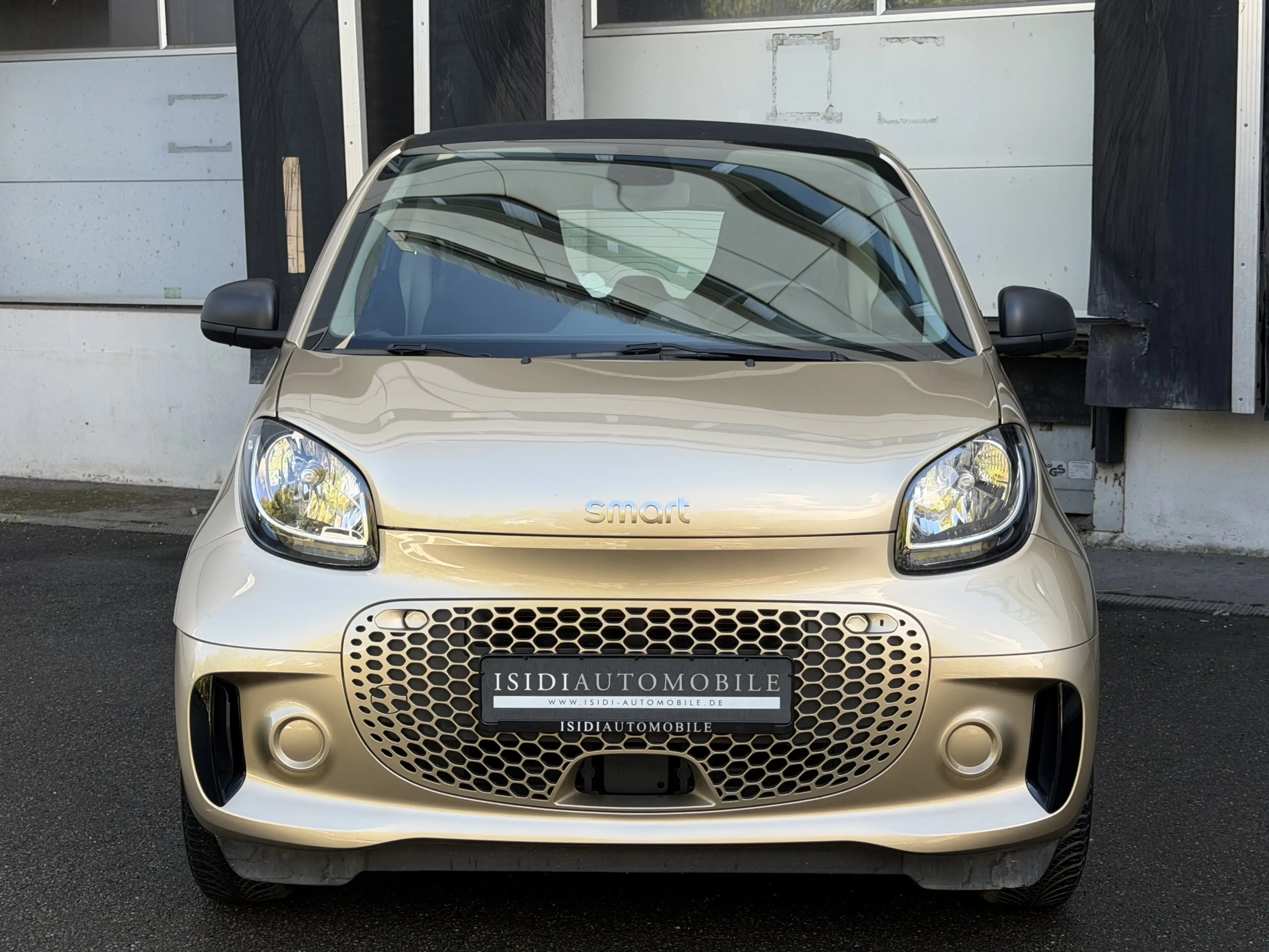 smart forTwo EQ Pure Tempomat Sitzheizung Bluetooth — photo 9