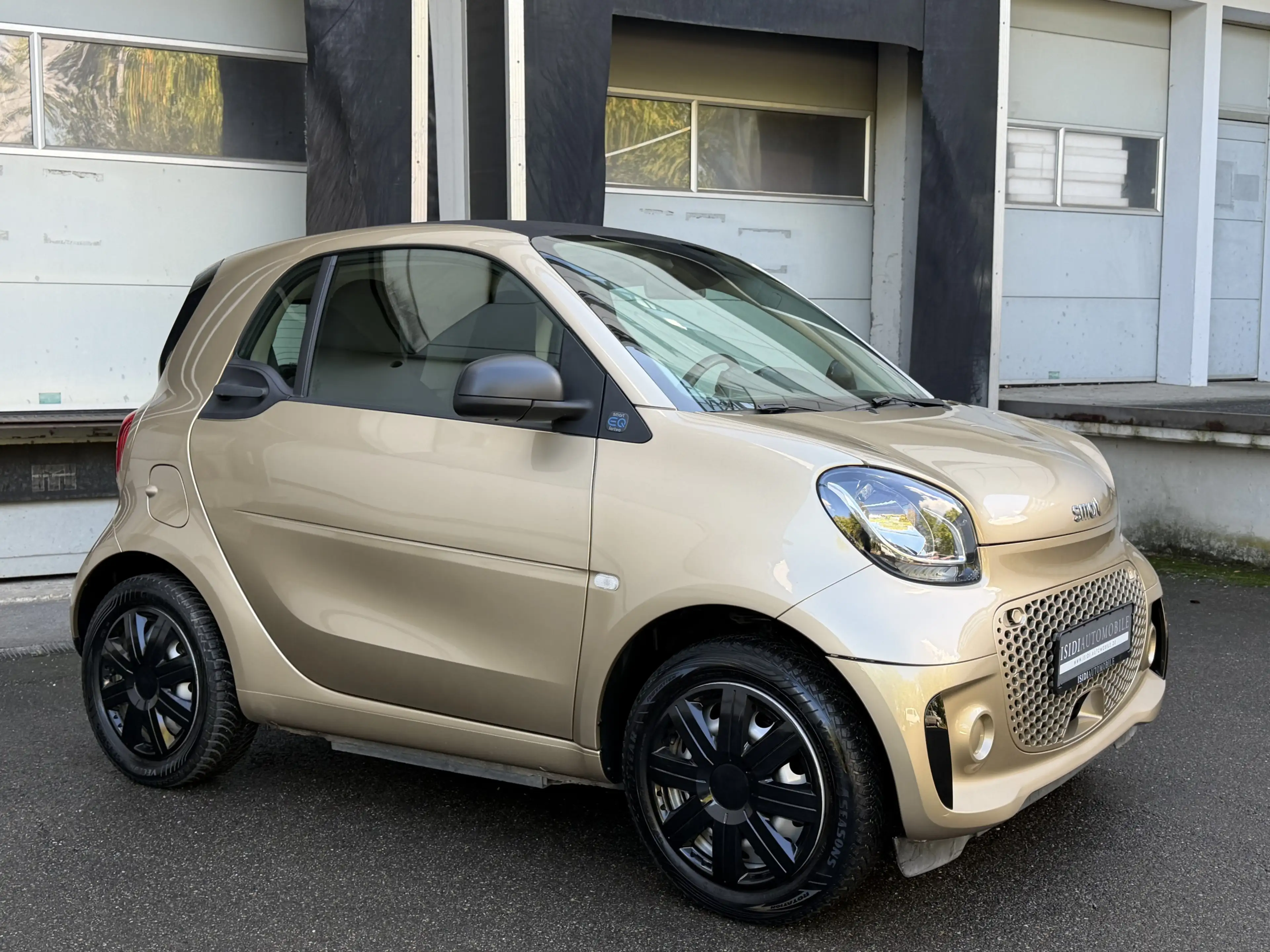 smart forTwo EQ Pure Tempomat Sitzheizung Bluetooth — photo 8