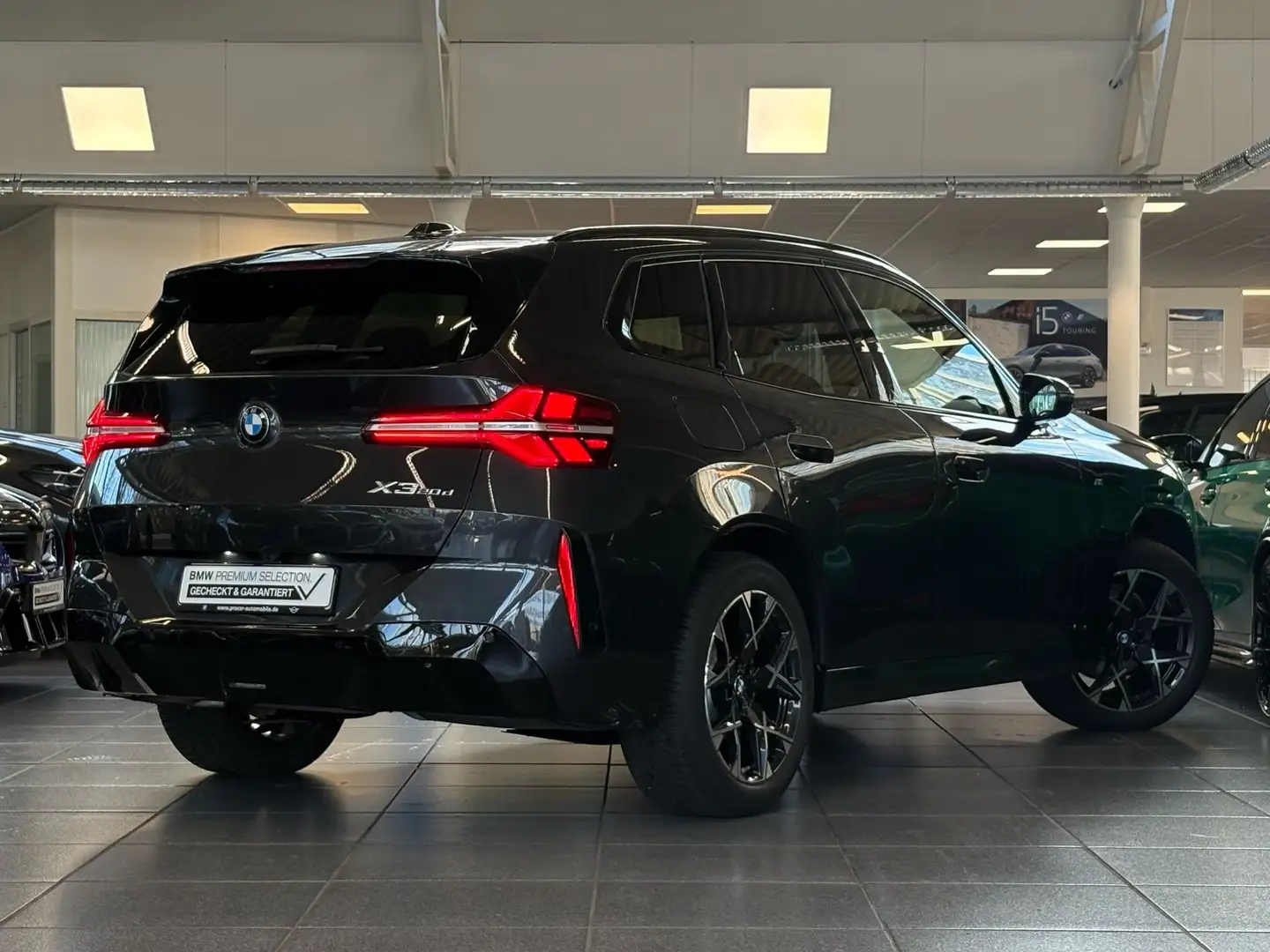 BMW X3 20d xDrive M Sport DA+ PA+ HuD HK AdapLED AHK Gris - 2