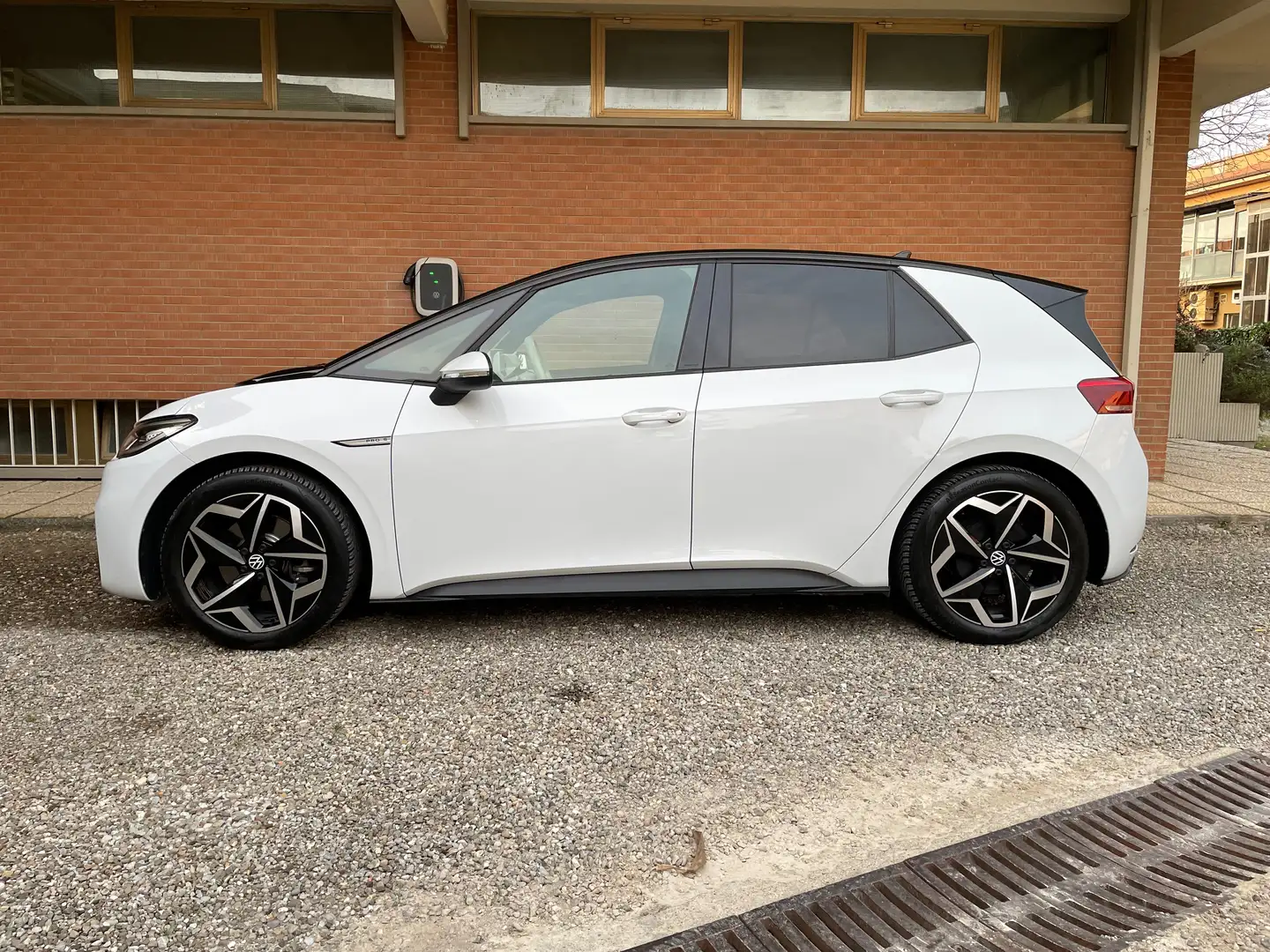 Volkswagen ID.3 ID.3 2021 77 kWh Pro S 4p Bianco - 1