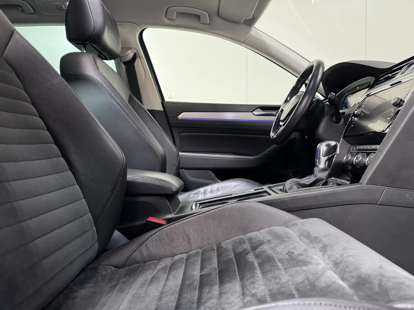 Volkswagen Passat 1.4 GTE Hybrid Autom. - Pano - GPS - Topstaat! Сірий - 2