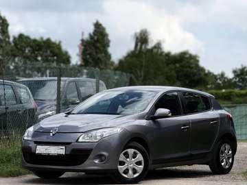 Megane 1.6i Dynamique * Airco * Cruise Control * Gekeurd