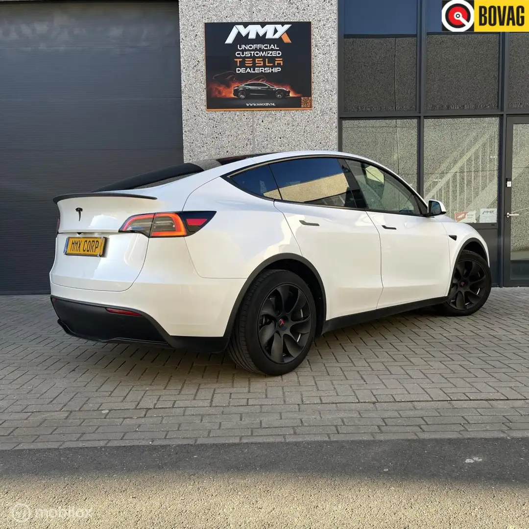 Tesla Model Y + MMX PACK Blanc - 1