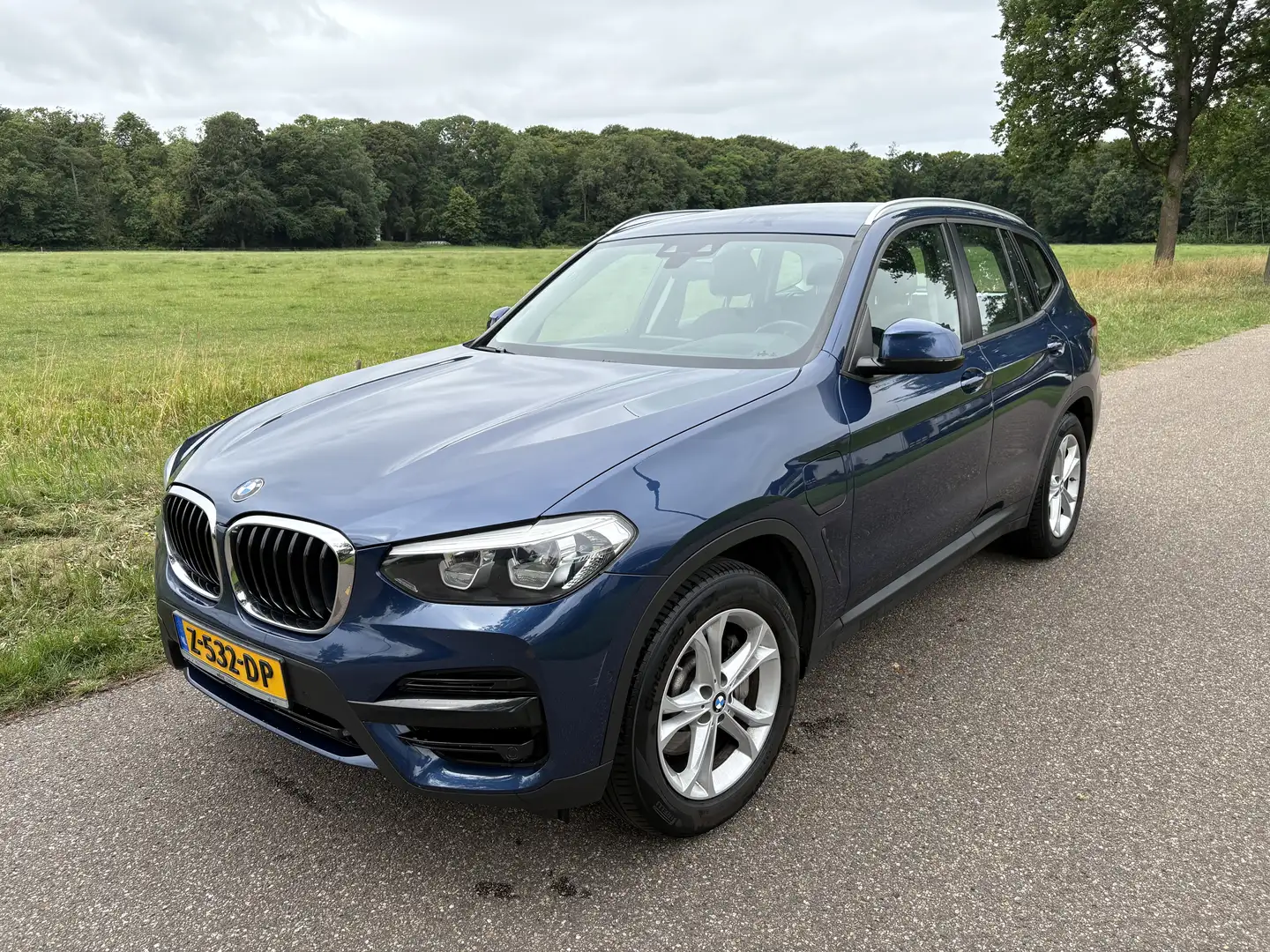 BMW X3 30e High Ex. | ACC | Lane Assist | HUD | Trekh. Blauw - 2
