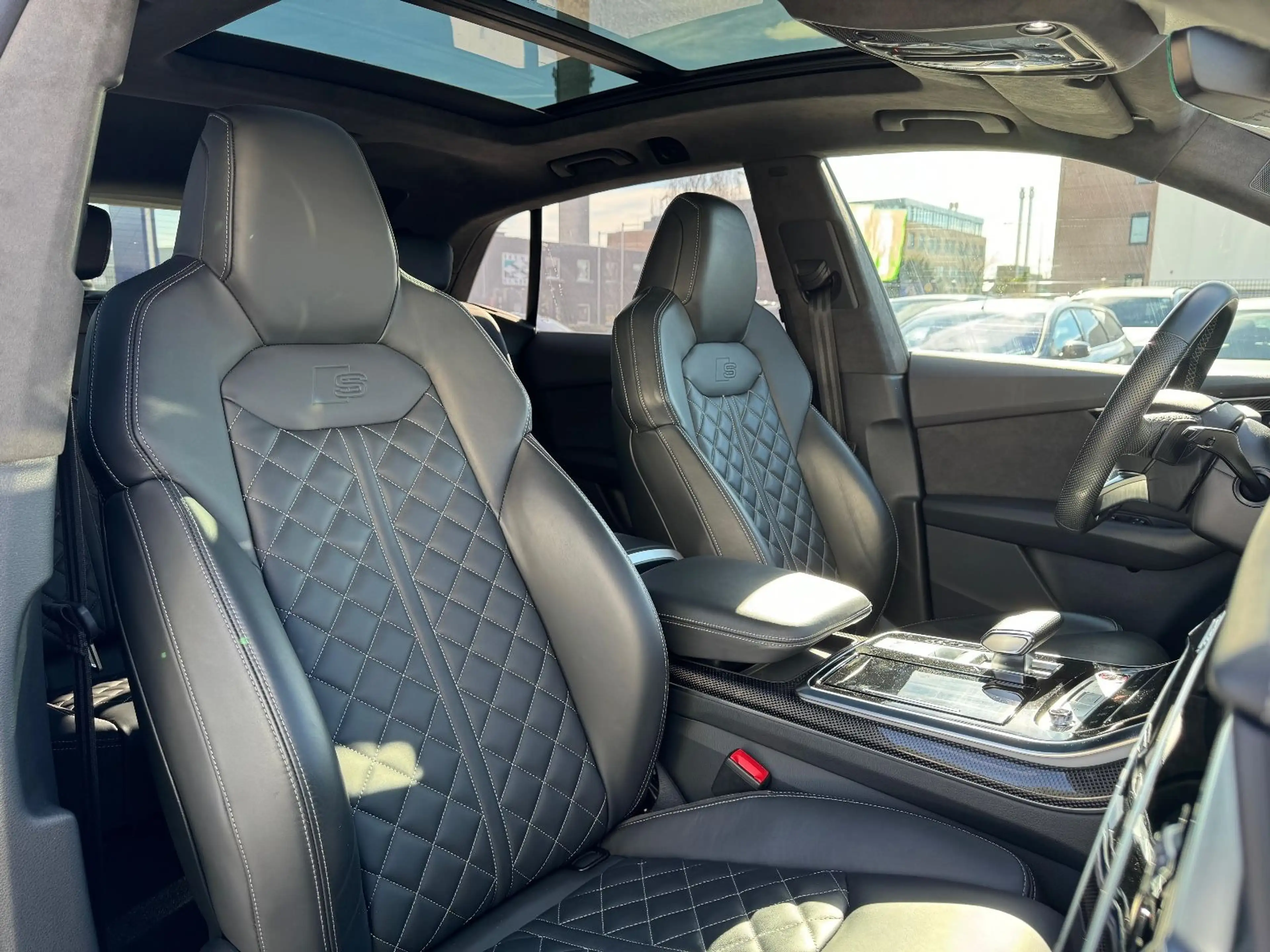 Audi SQ8 TDI quattro B&O Matrix Pano Luft AHK S Sitze — photo 9
