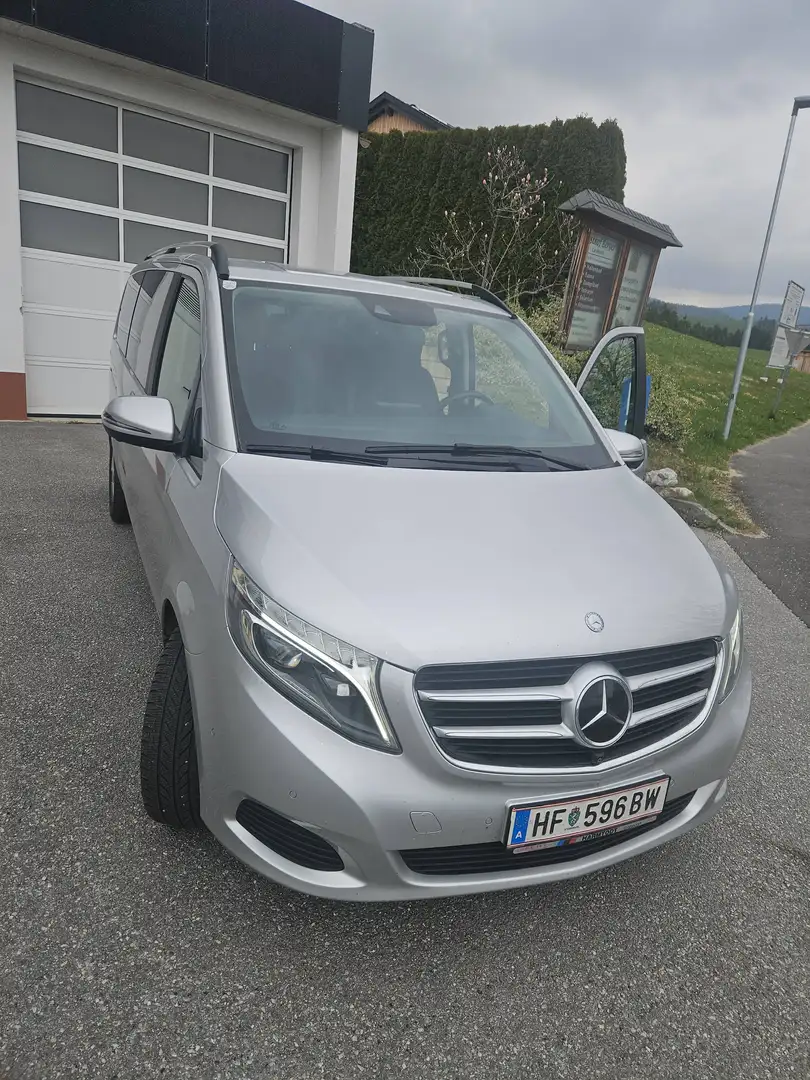 Mercedes-Benz V 250 V 250 d 4MATIC lang Aut. Silber - 1