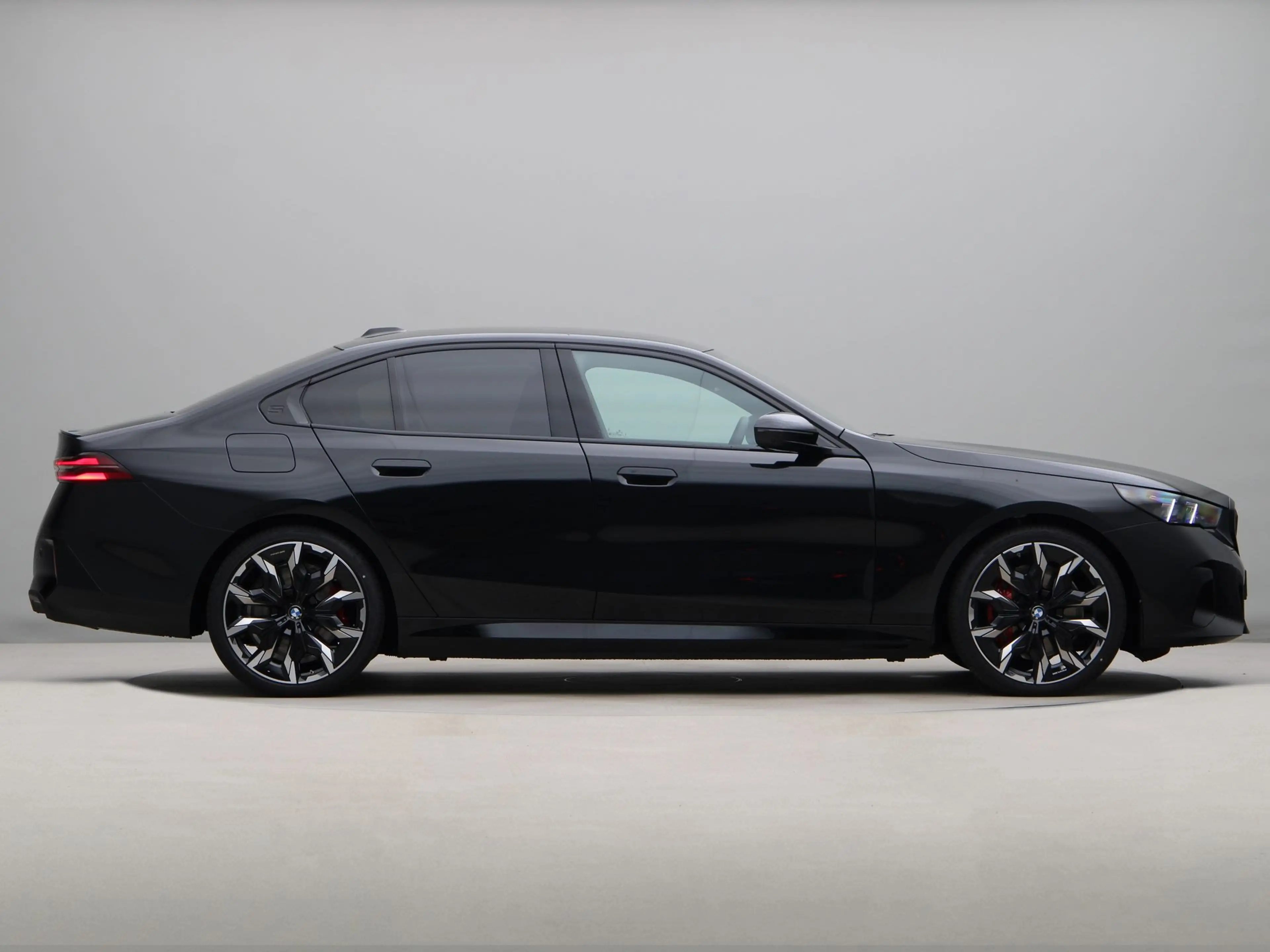 BMW 550 5 serie 550e xDrive — photo 7
