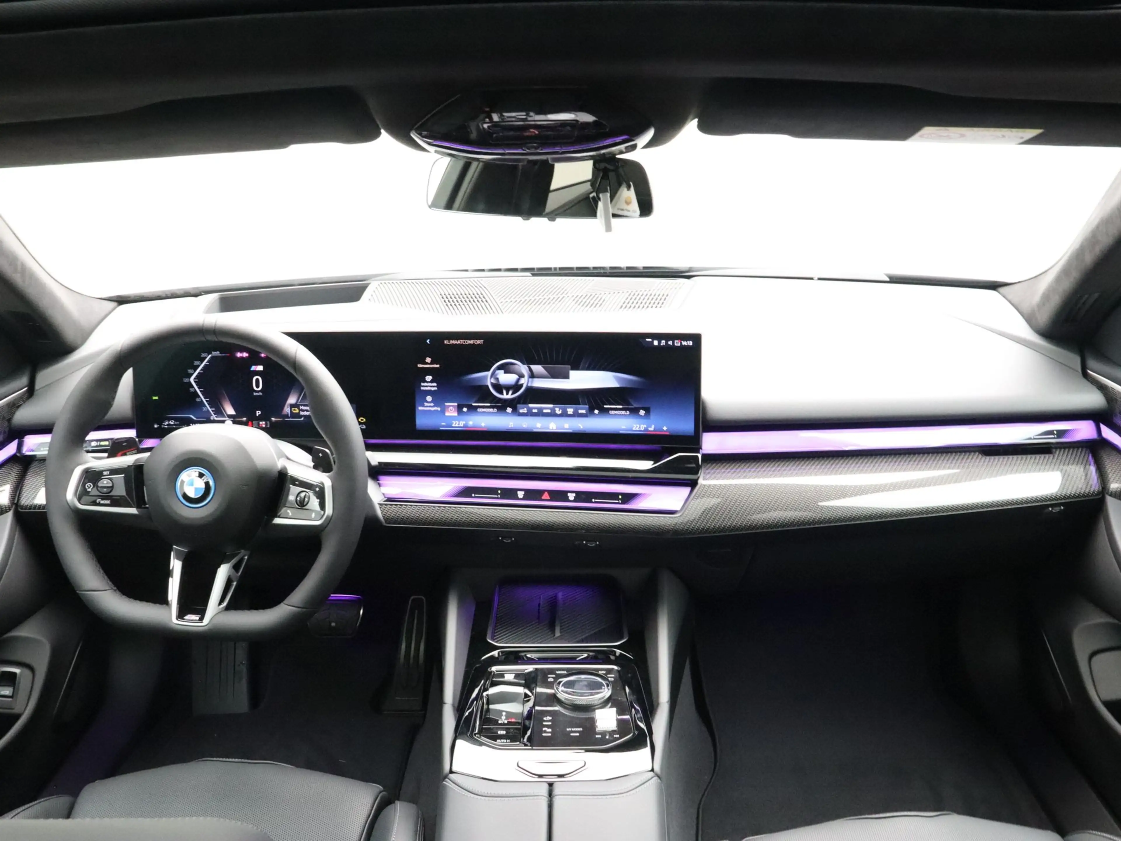 BMW 550 5 serie 550e xDrive — photo 12