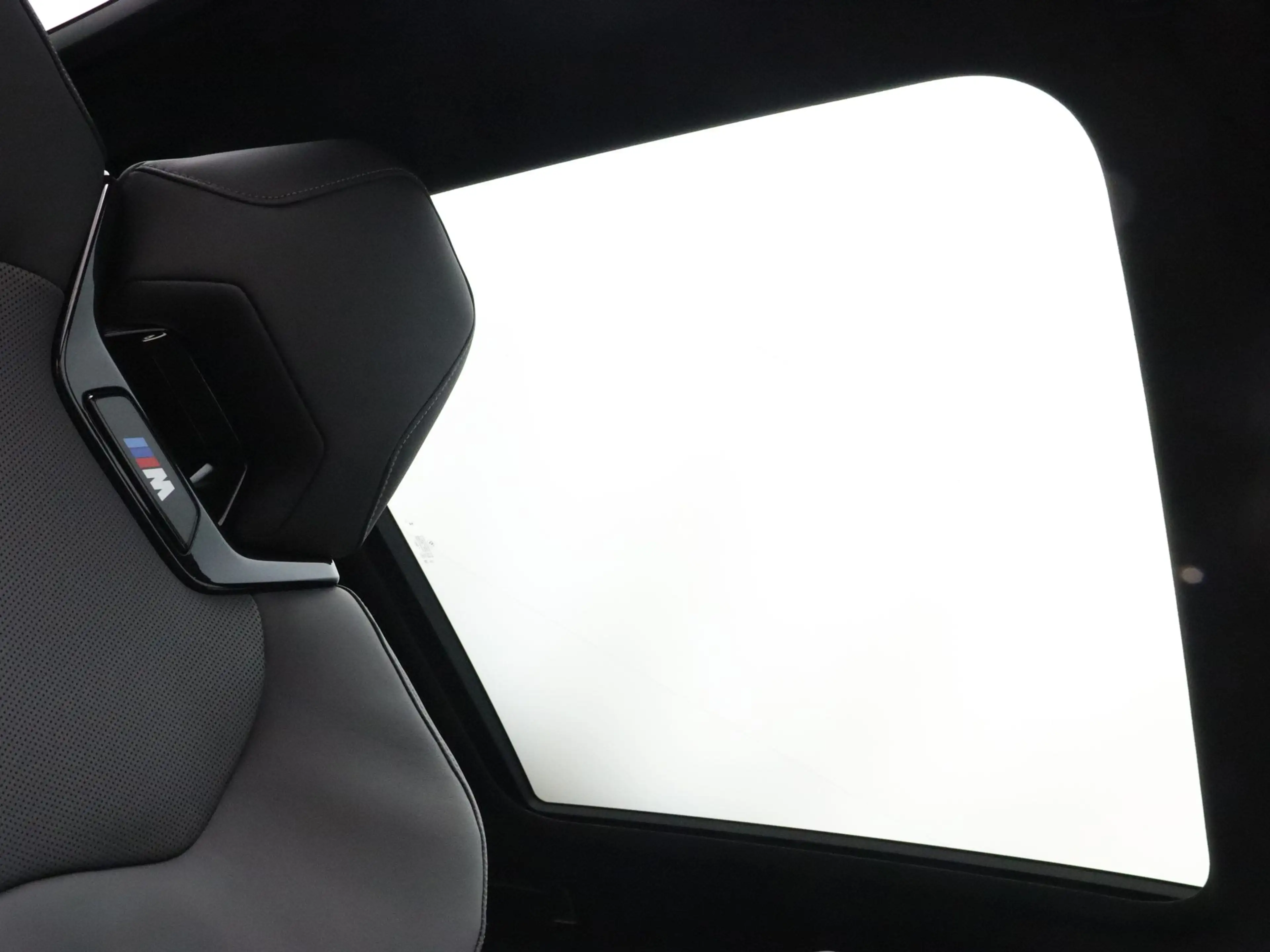 BMW 550 5 serie 550e xDrive — photo 13