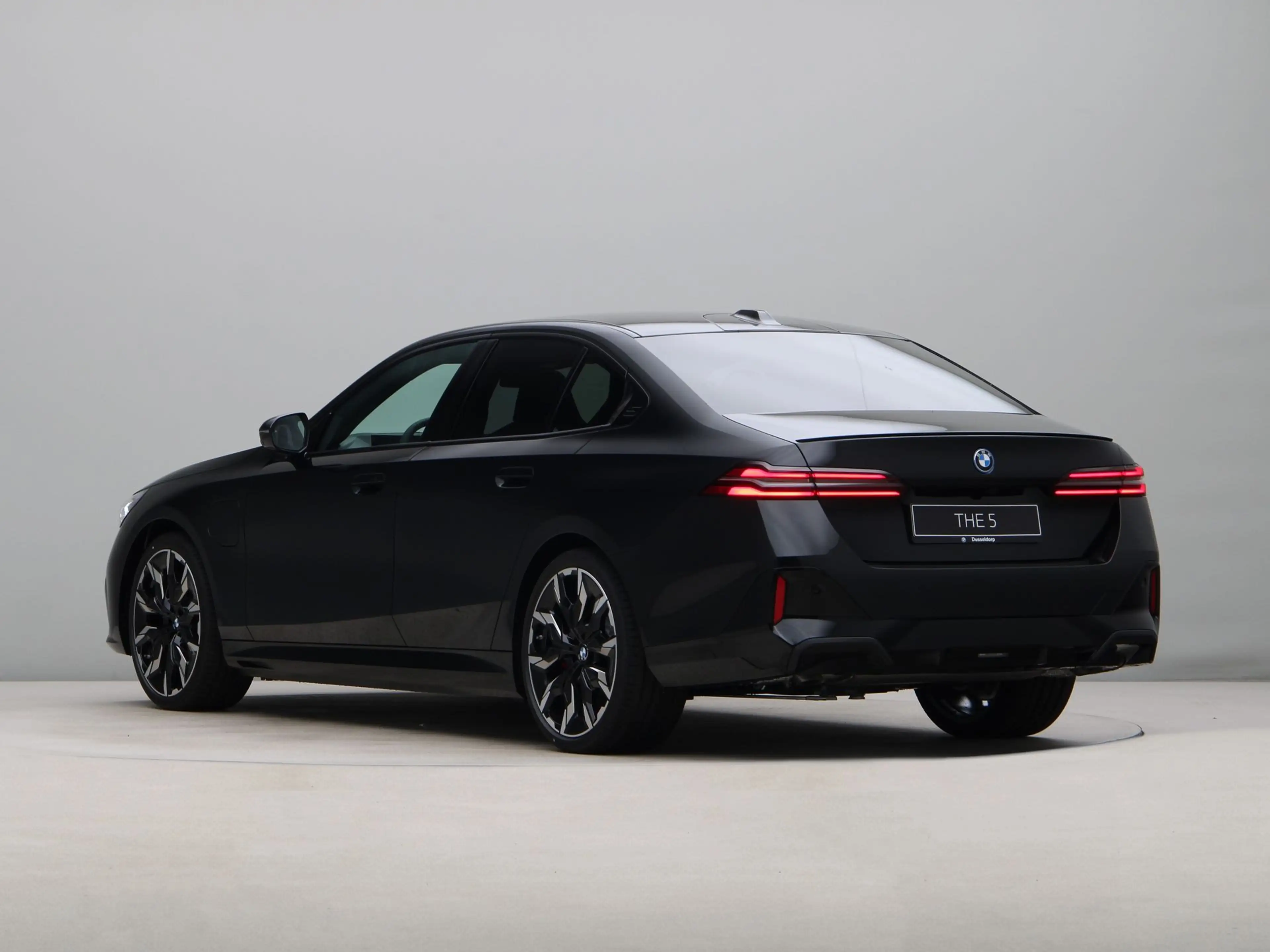 BMW 550 5 serie 550e xDrive — photo 10