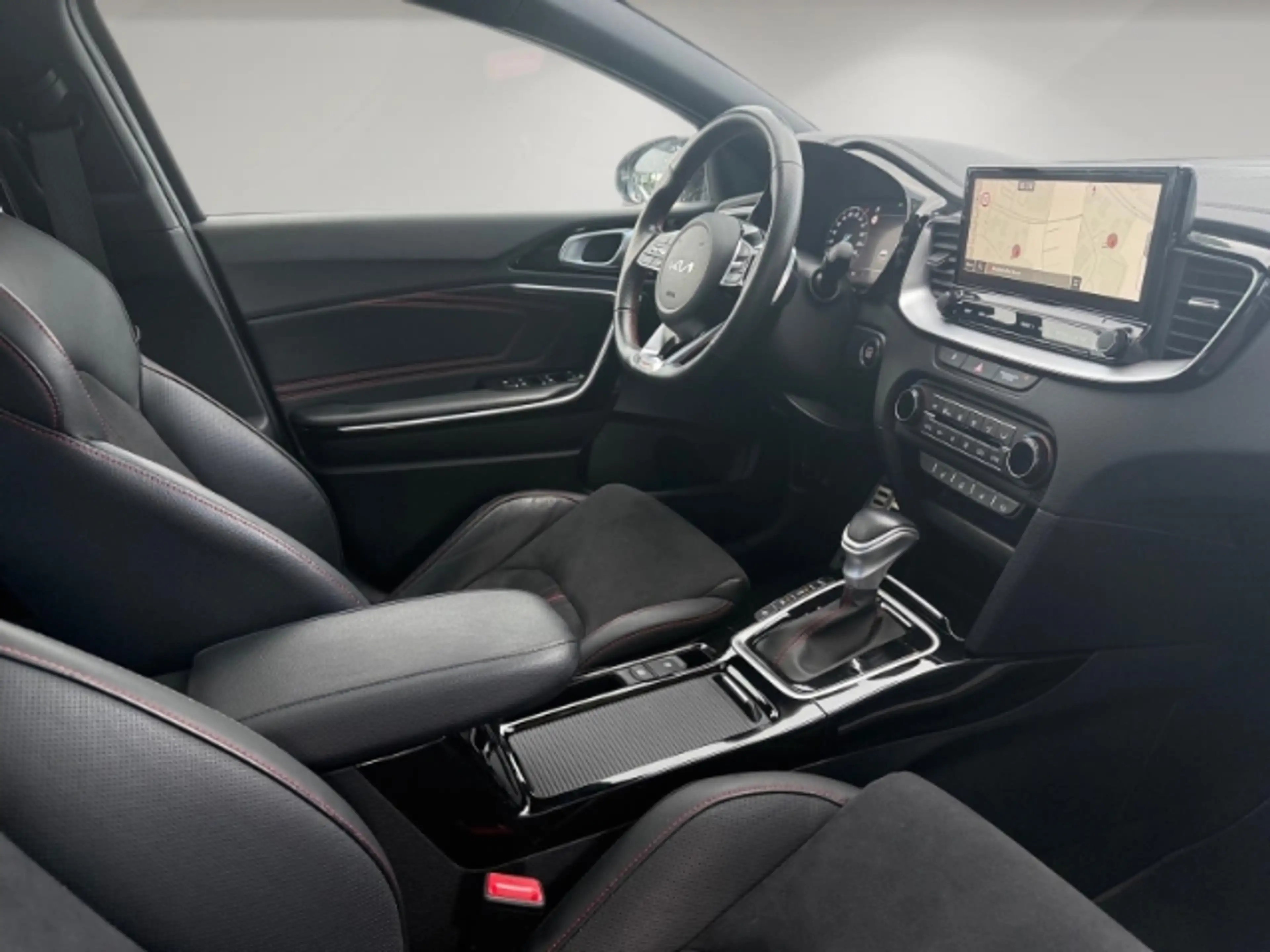 Kia ProCeed / pro_cee'd GT 1.6 DCT NAVI,KAMERA,CARPLAY,DAB,PDC — photo 14