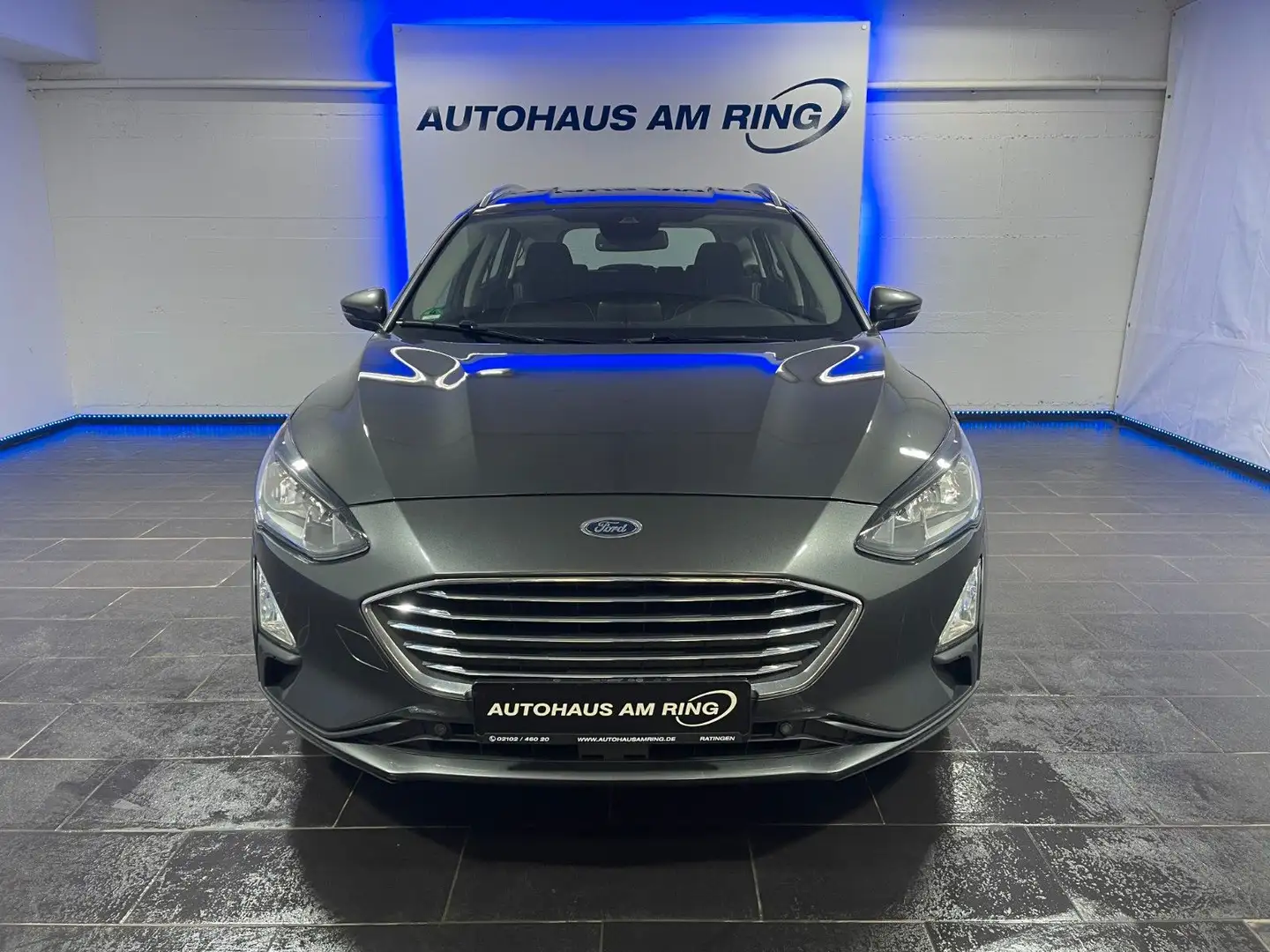Ford Focus Turnier Titanium Aut. CAM DAB KEY ACC LED Grau - 1