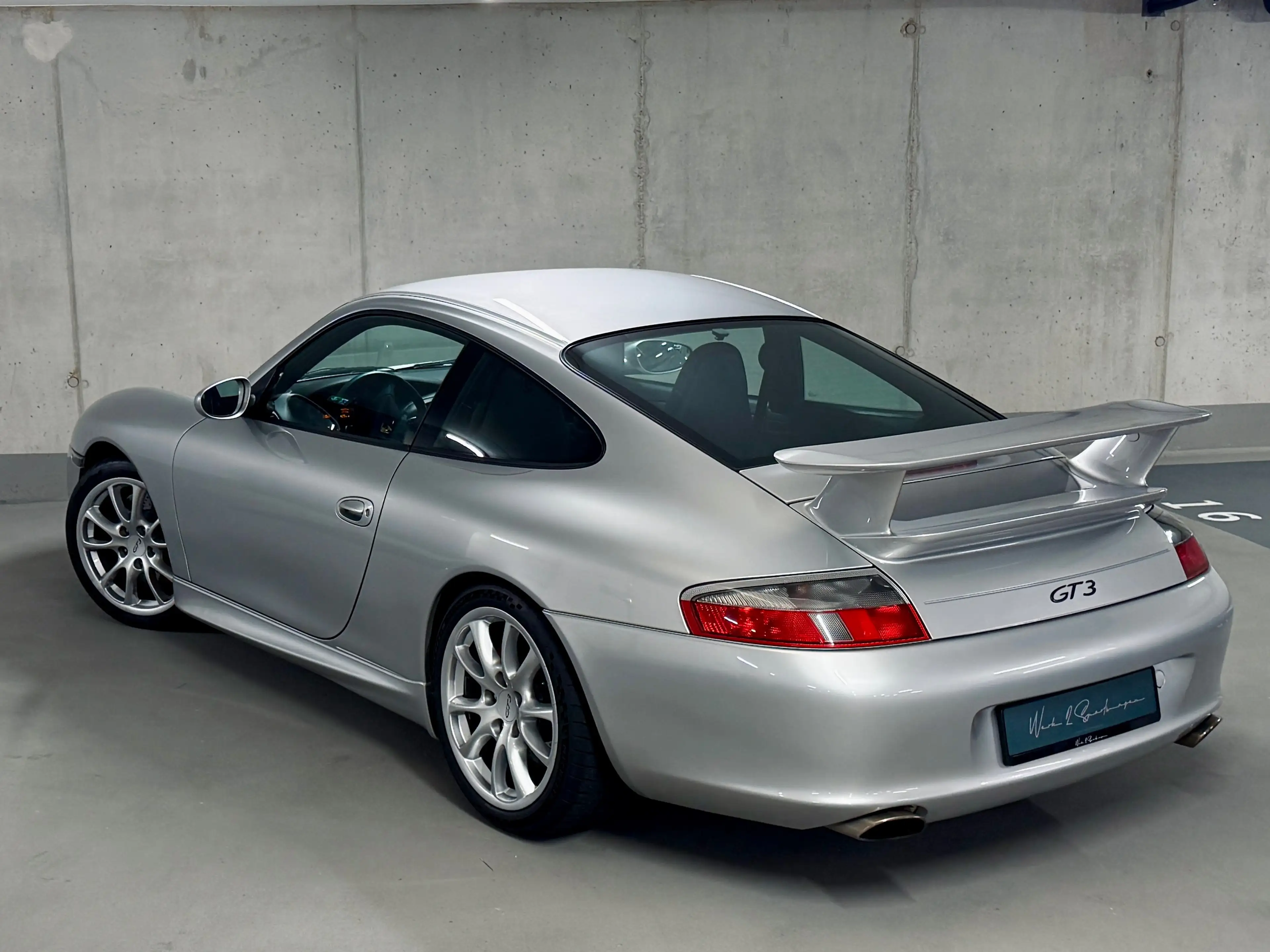Porsche 996 GT3 Coupe 996.2 — photo 13