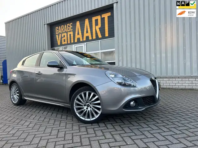Alfa Romeo Giulietta 1.4 Turbo MultiAir Super | LEER | NAVI | AUTOM | C