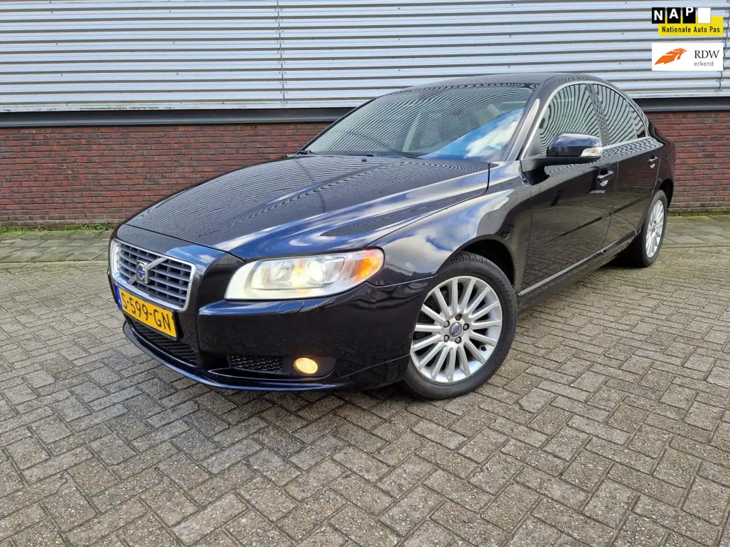 Volvo S80 3.2 AWD Youngtimer Cruise Leer Automaat compleet o Noir - 1