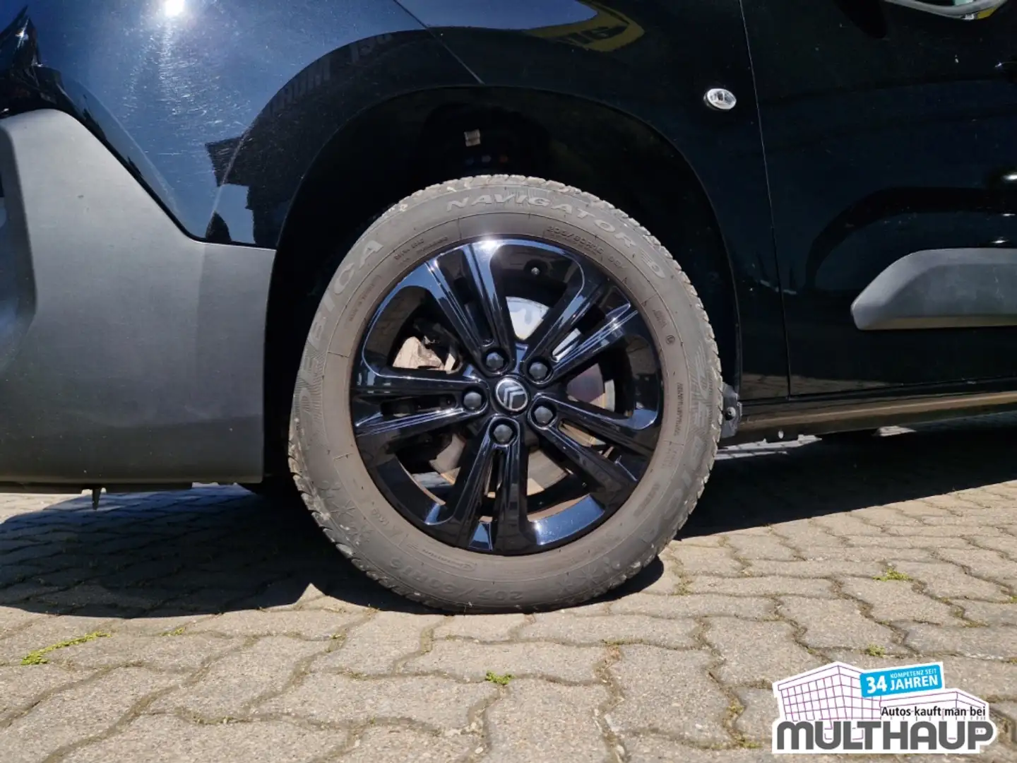 Citroen Berlingo Max XL BlueHDi 130 EAT8 LED LenkradHZG Schwarz - 2