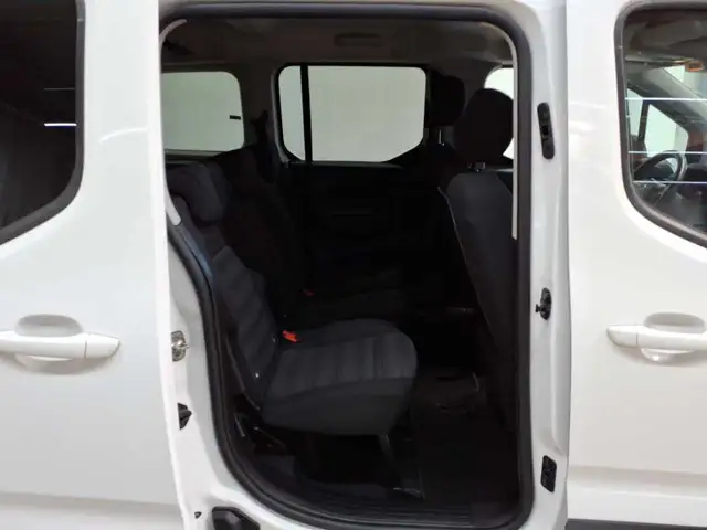 Opel Combo view 8