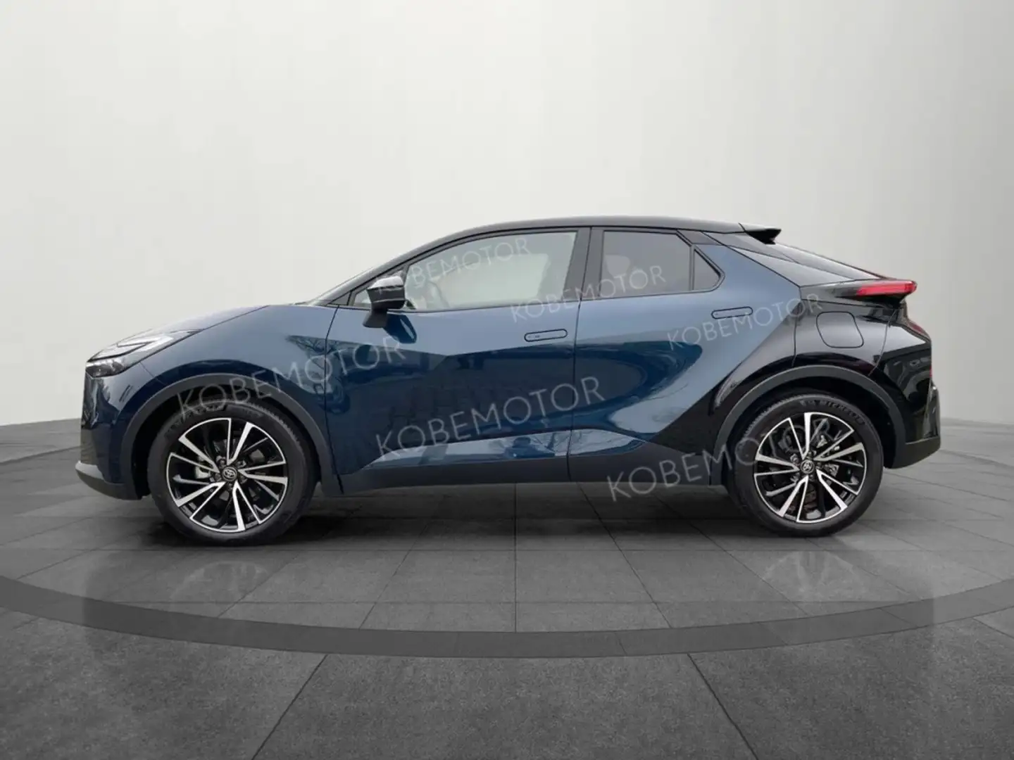 Toyota C-HR 220PH Spirit Blanco - 2