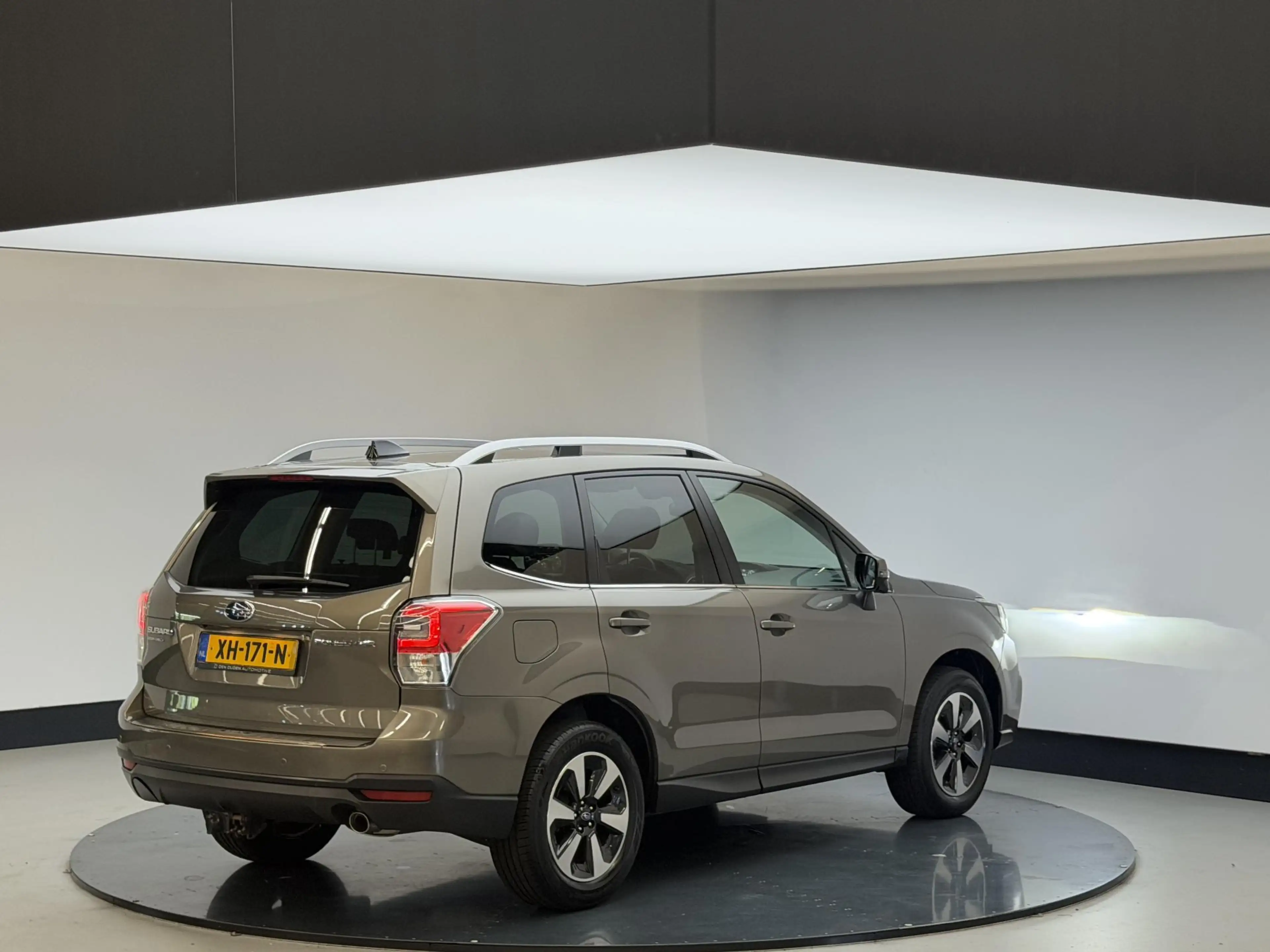 Subaru Forester 2.0 Premium | Carplay | Panodak | Trekhaak 2000 tr — photo 9