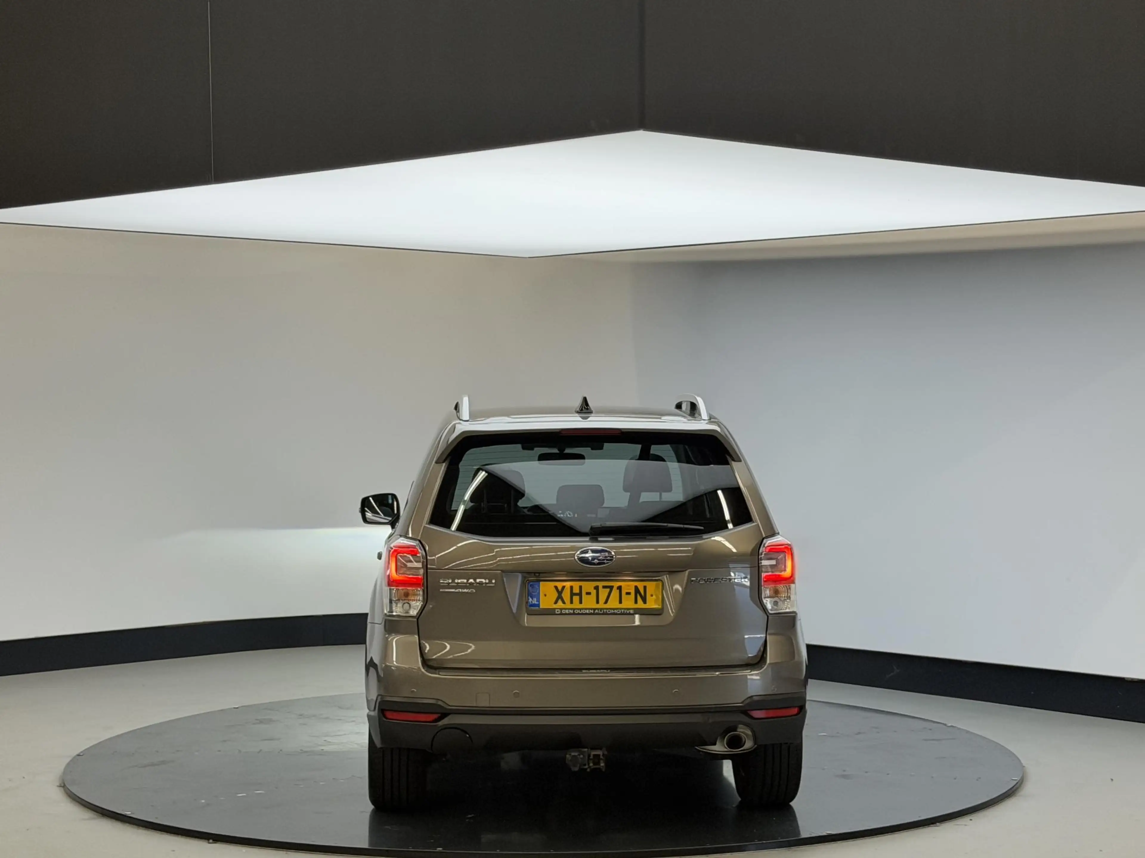 Subaru Forester 2.0 Premium | Carplay | Panodak | Trekhaak 2000 tr — photo 11