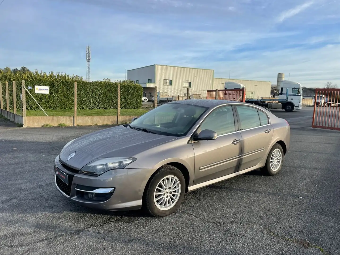 Renault Laguna iii 1.5 dci black edition 110 cv garantie 12 mois Gris - 1