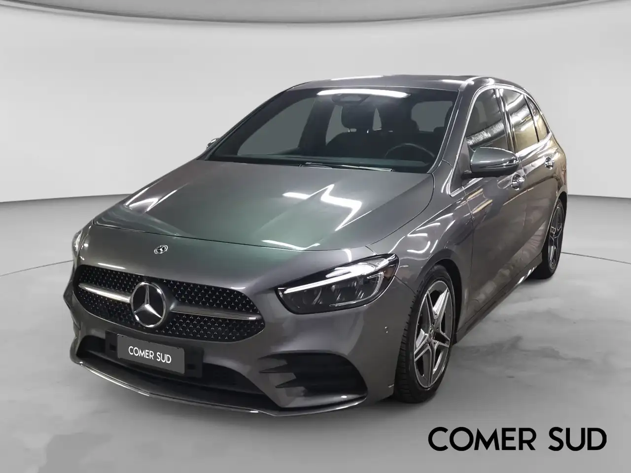 Mercedes-Benz B 180