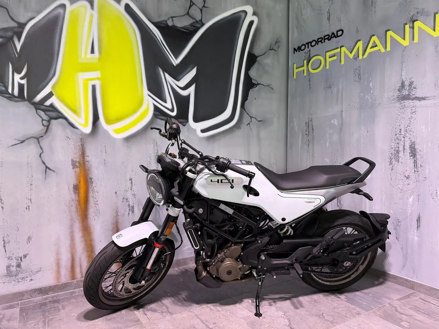 Husqvarna Vitpilen Neuwertig mit Akrapovic Sportauspuff Blanco - 2