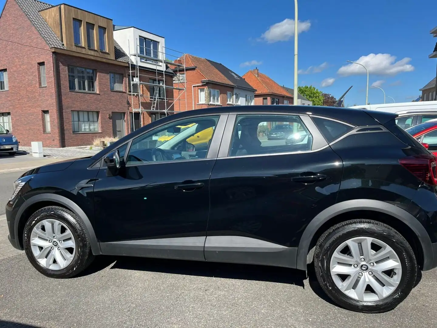 Renault Captur 1.0 TCe Evolution GPF Schwarz - 1