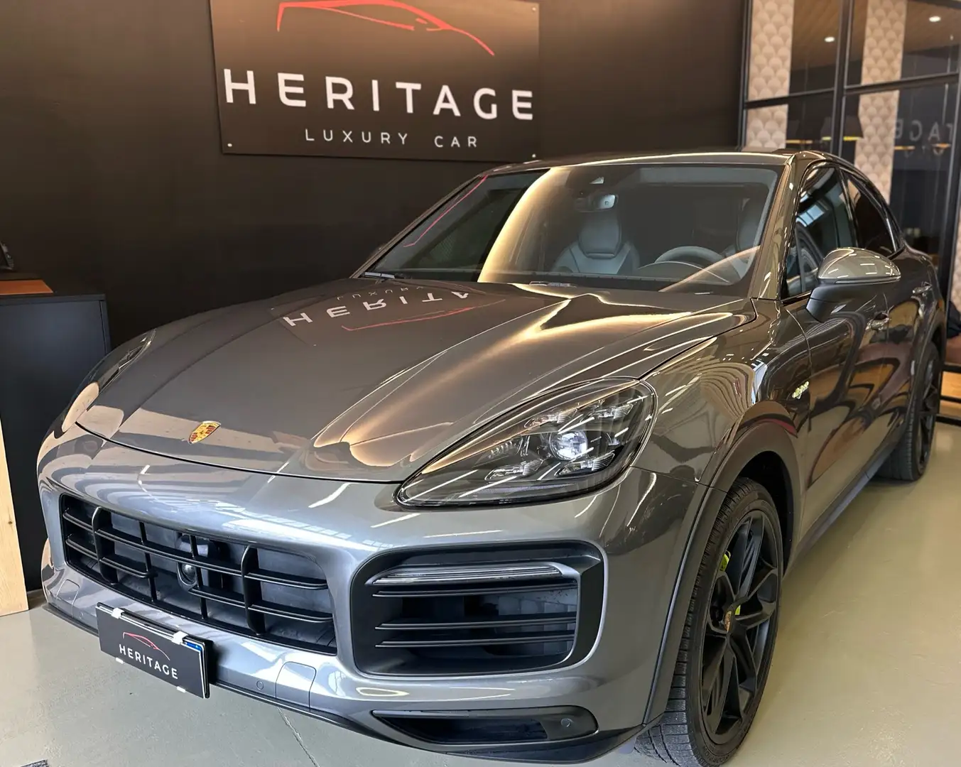 Porsche Cayenne Coupe 3.0 e-hybrid /asse post sterz/iva esposta Grigio - 2