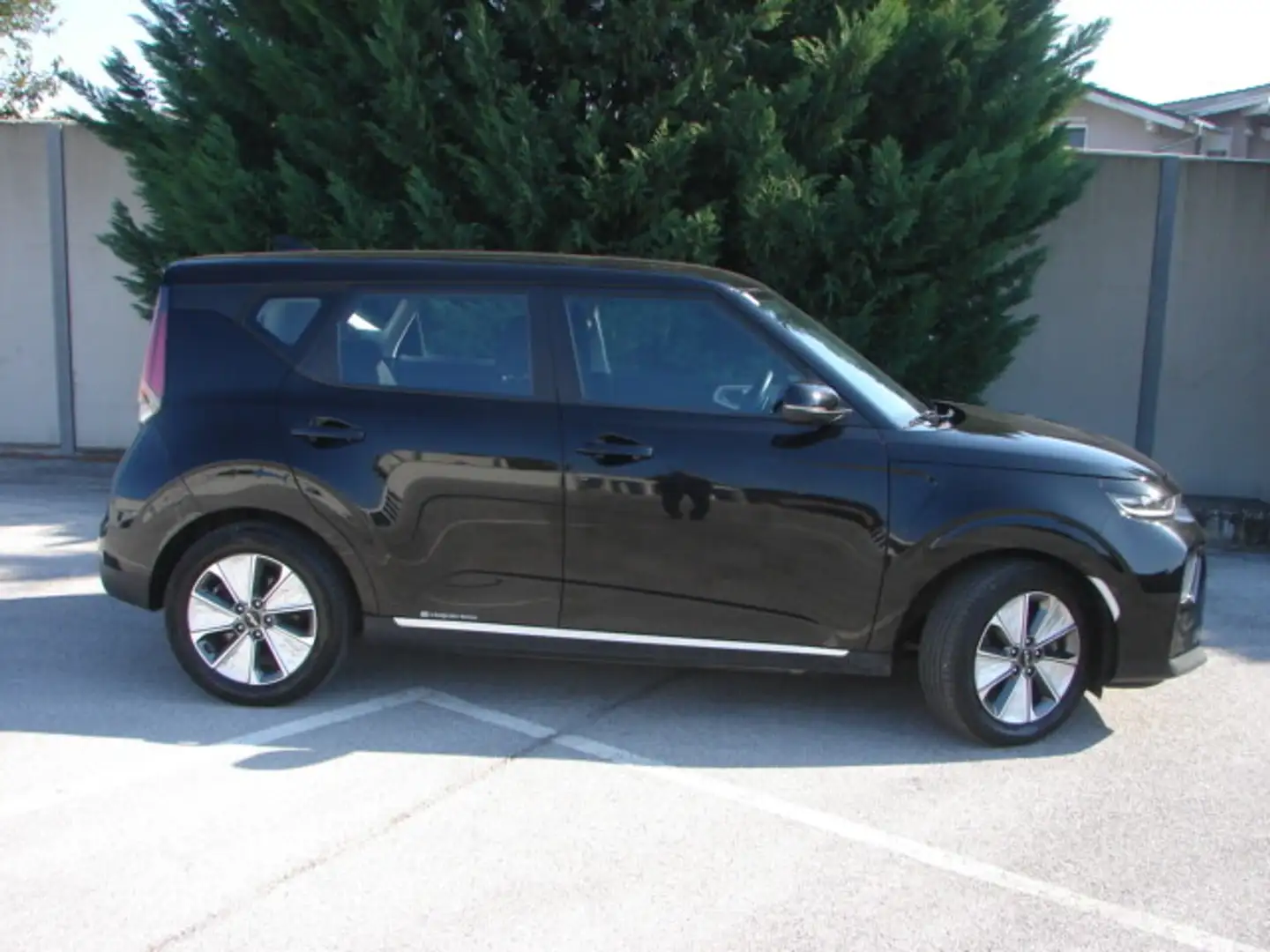 Kia Soul EV 64kWh Long Silber Schwarz - 2