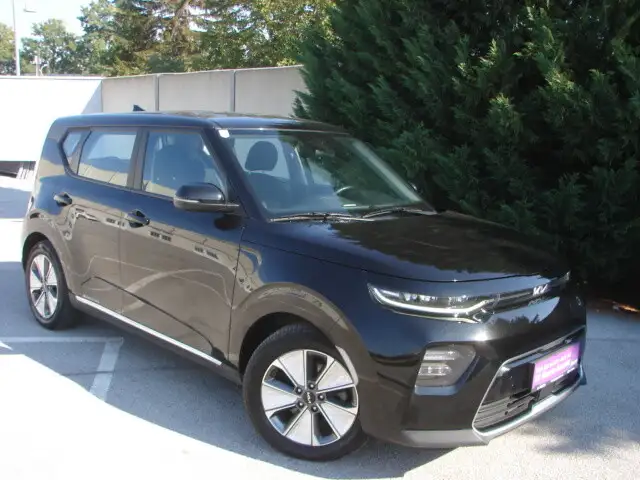 Kia Soul EV 64kWh Long Silber
