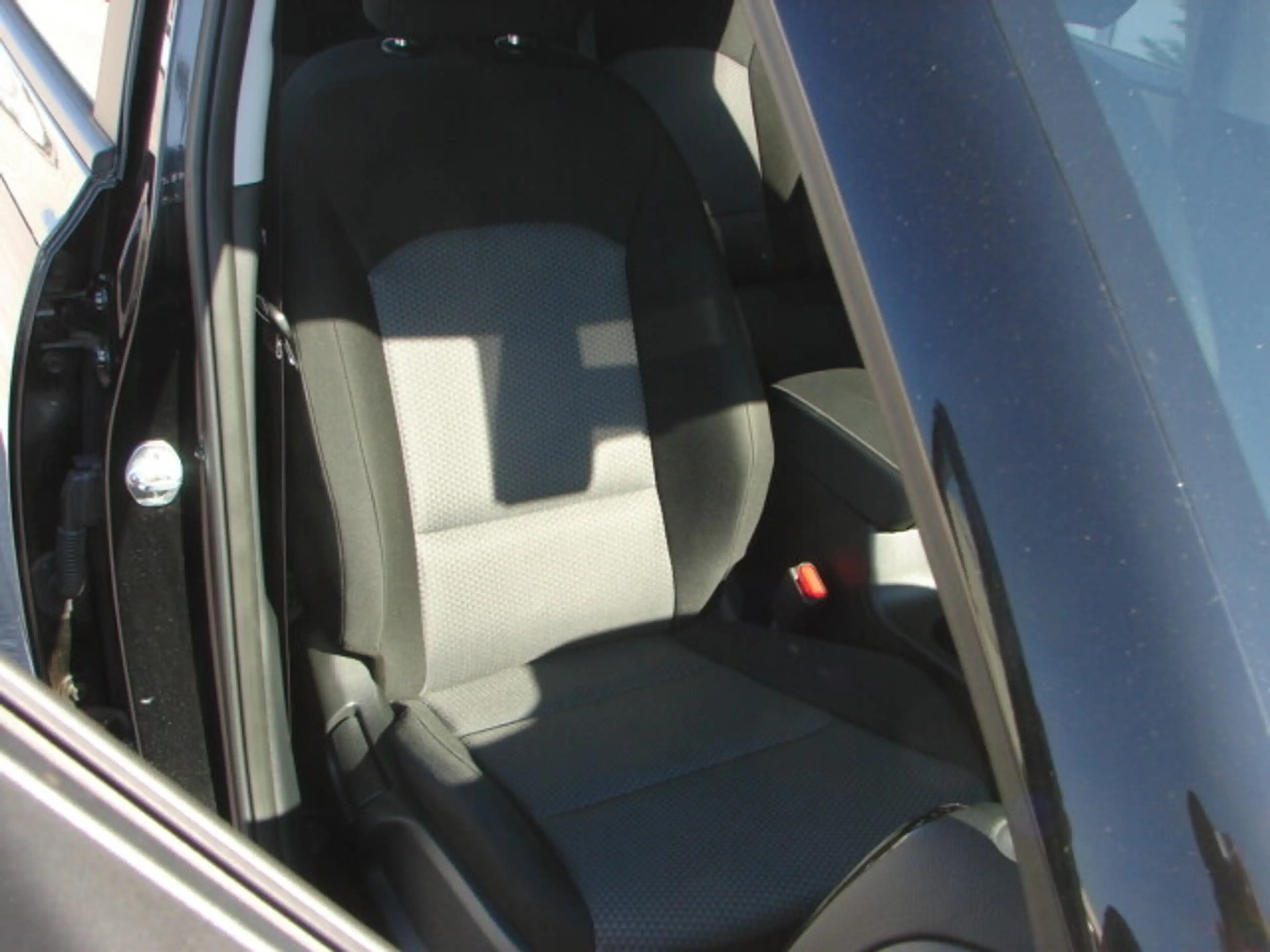 Kia Soul EV 64kWh Long Silber — photo 12