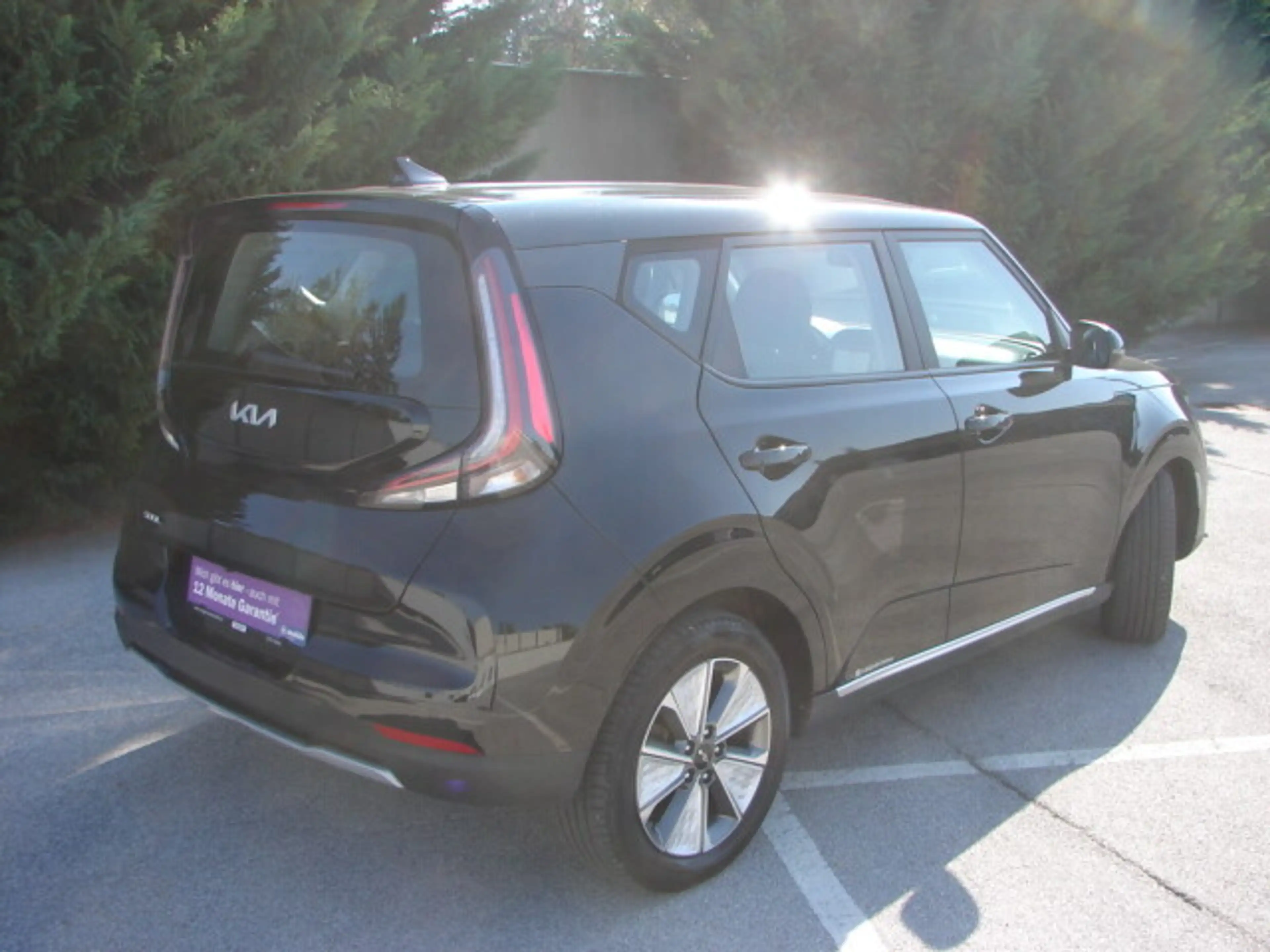 Kia Soul EV 64kWh Long Silber — photo 3