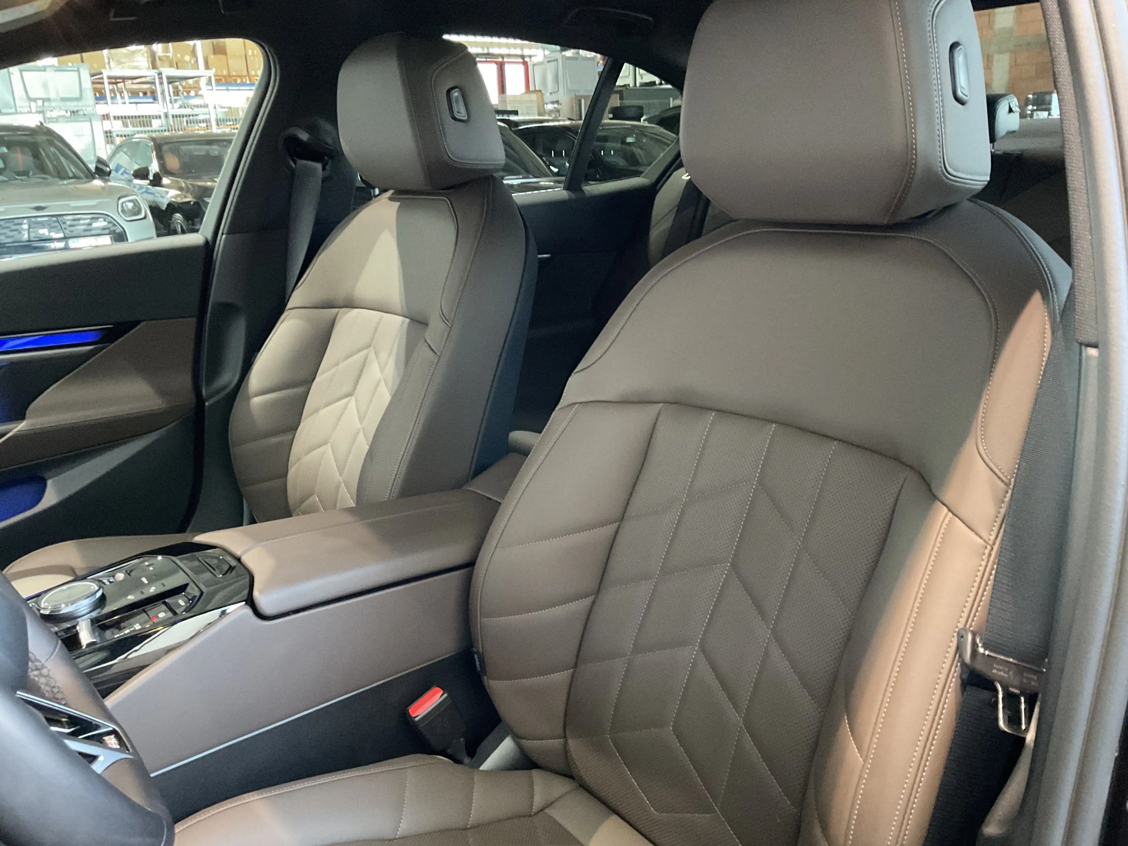 BMW 550 e xDrive |Sitzbelüft. |Komfortsitze |M Sportpaket — photo 8