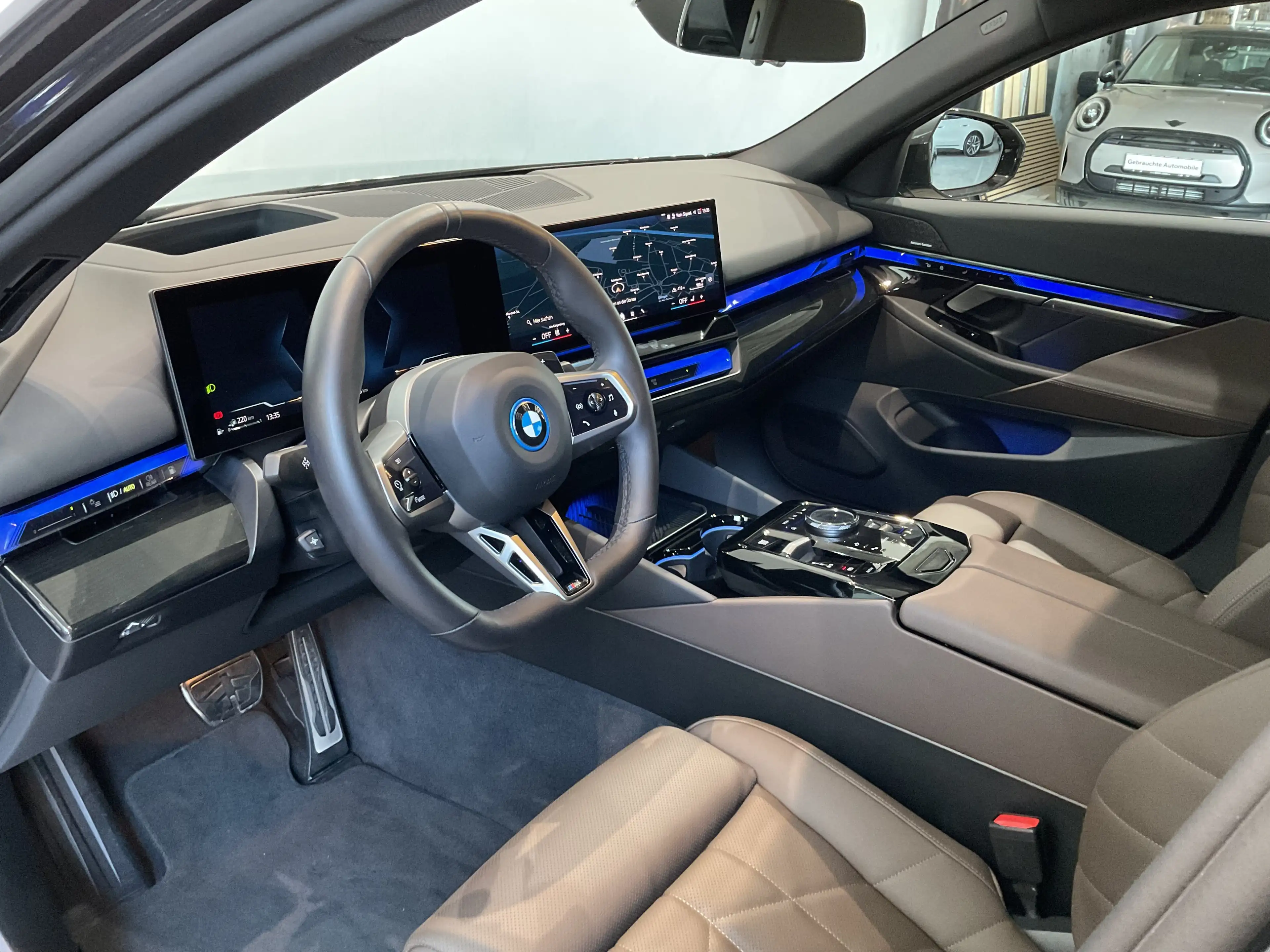 BMW 550 e xDrive |Sitzbelüft. |Komfortsitze |M Sportpaket — photo 6