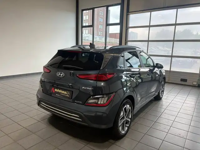 Hyundai Kona view 5