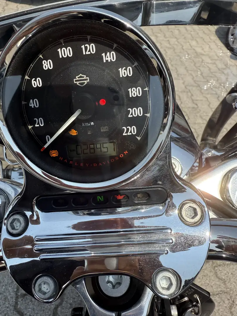 Harley-Davidson XL 1200 CUSTOM LIMITED EDITION - 2