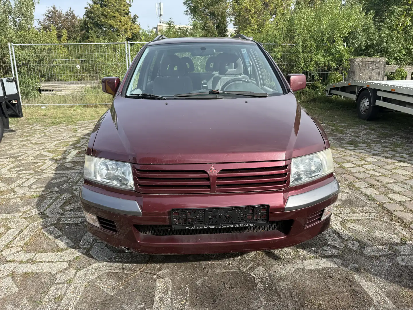 Mitsubishi Space Wagon Space Wagon GDI Avance Rot - 1