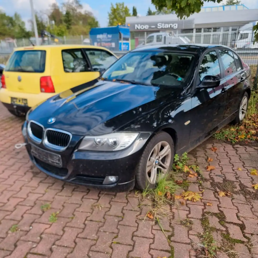 BMW 318 Baureihe 3 Lim. 318i Noir - 1