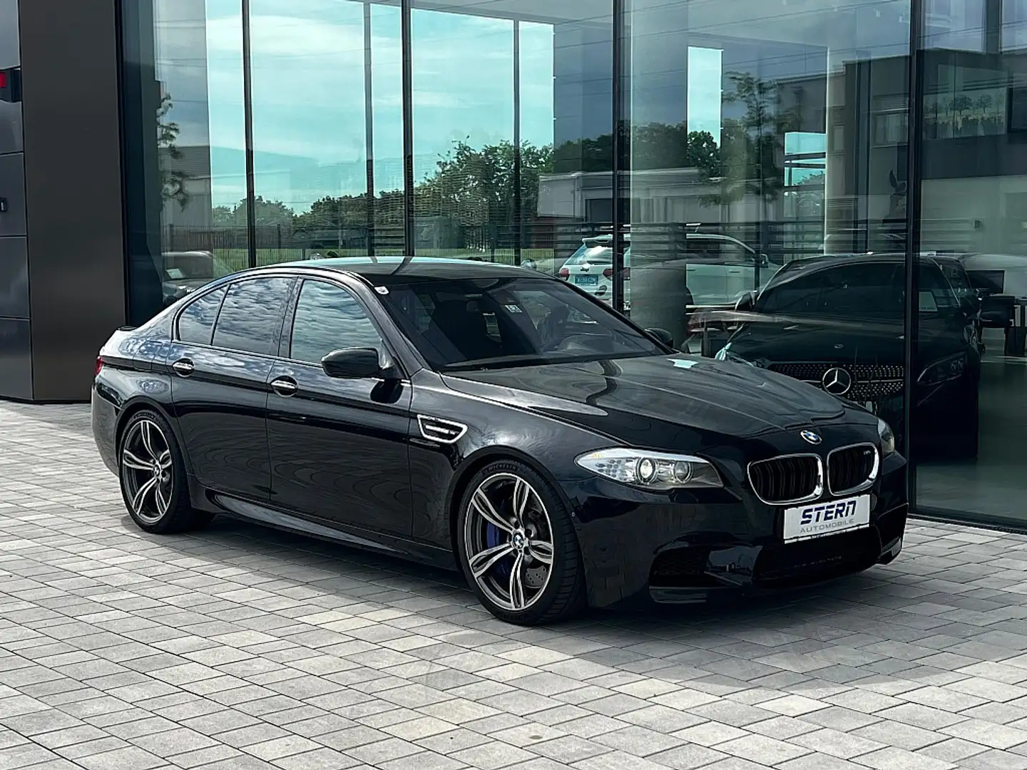 BMW M5 *Akrapovic*Keyless*360*Soft-Close* Nero - 1