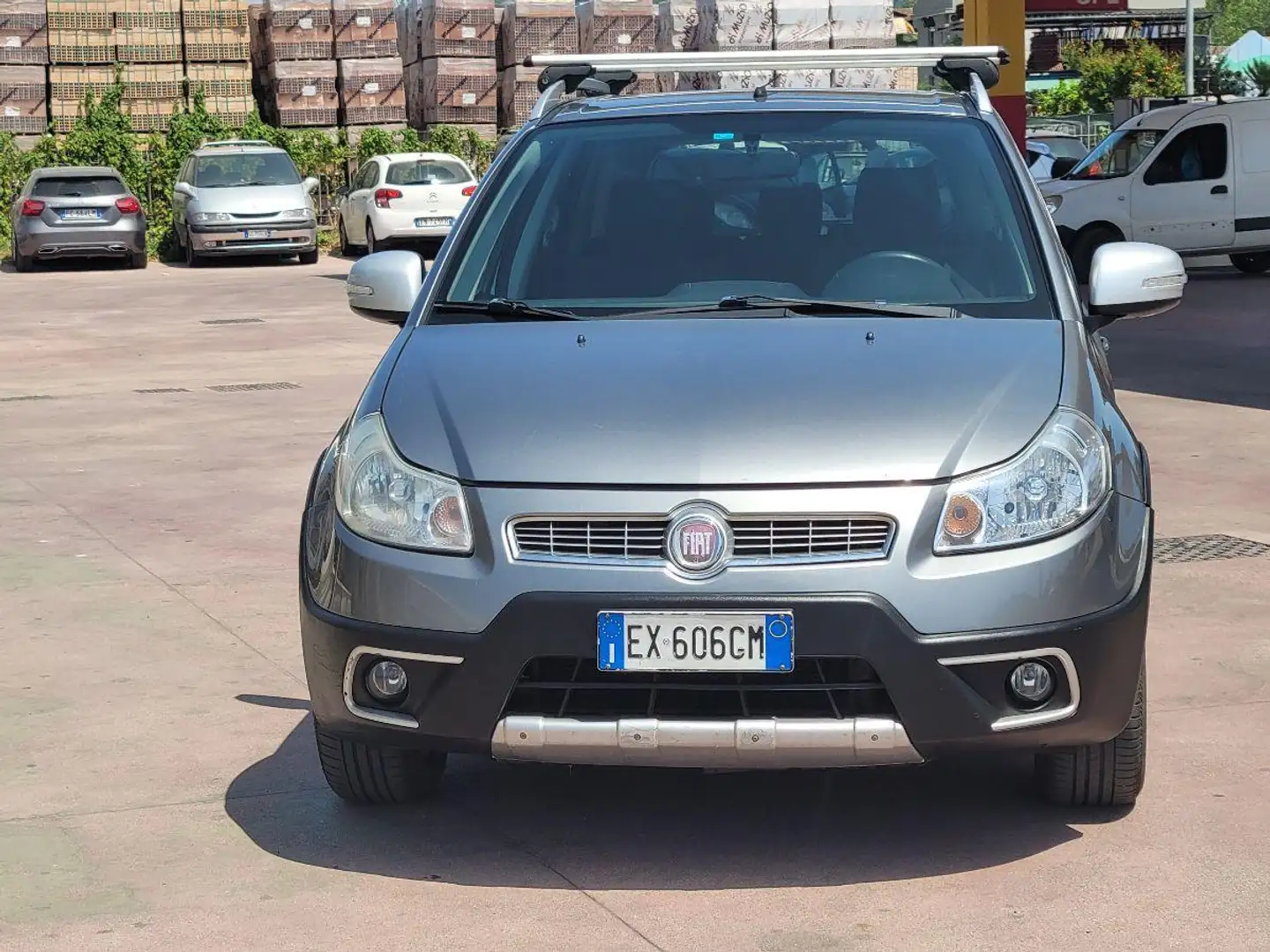 Fiat Sedici 1.6 4x2 Emotion Gris - 2
