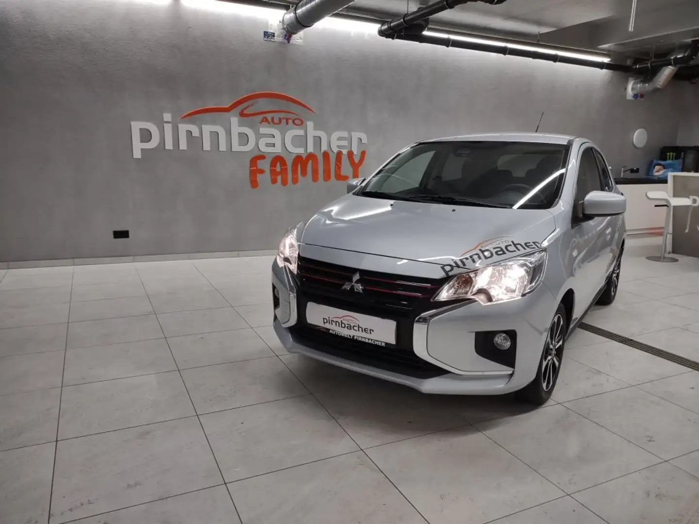 Mitsubishi Space Star 1,2 Invite AS&G SDA 24 Silber - 1