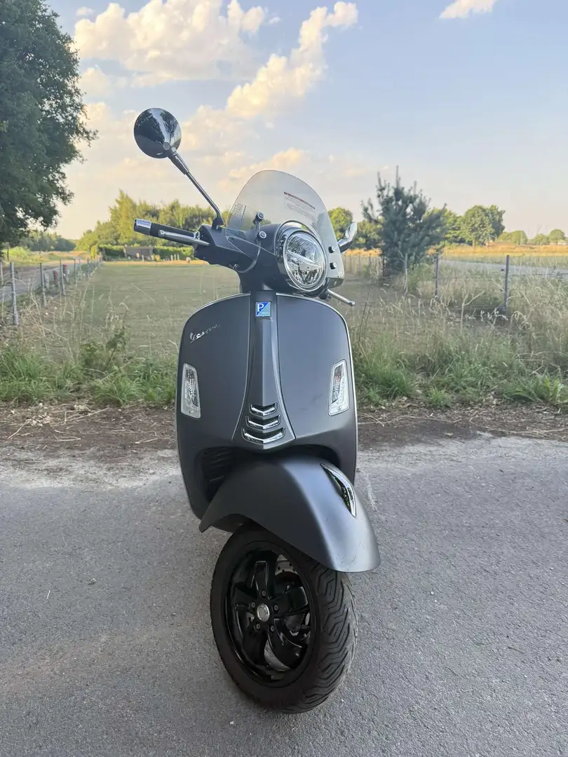 Vespa GTS Super 300 - 2