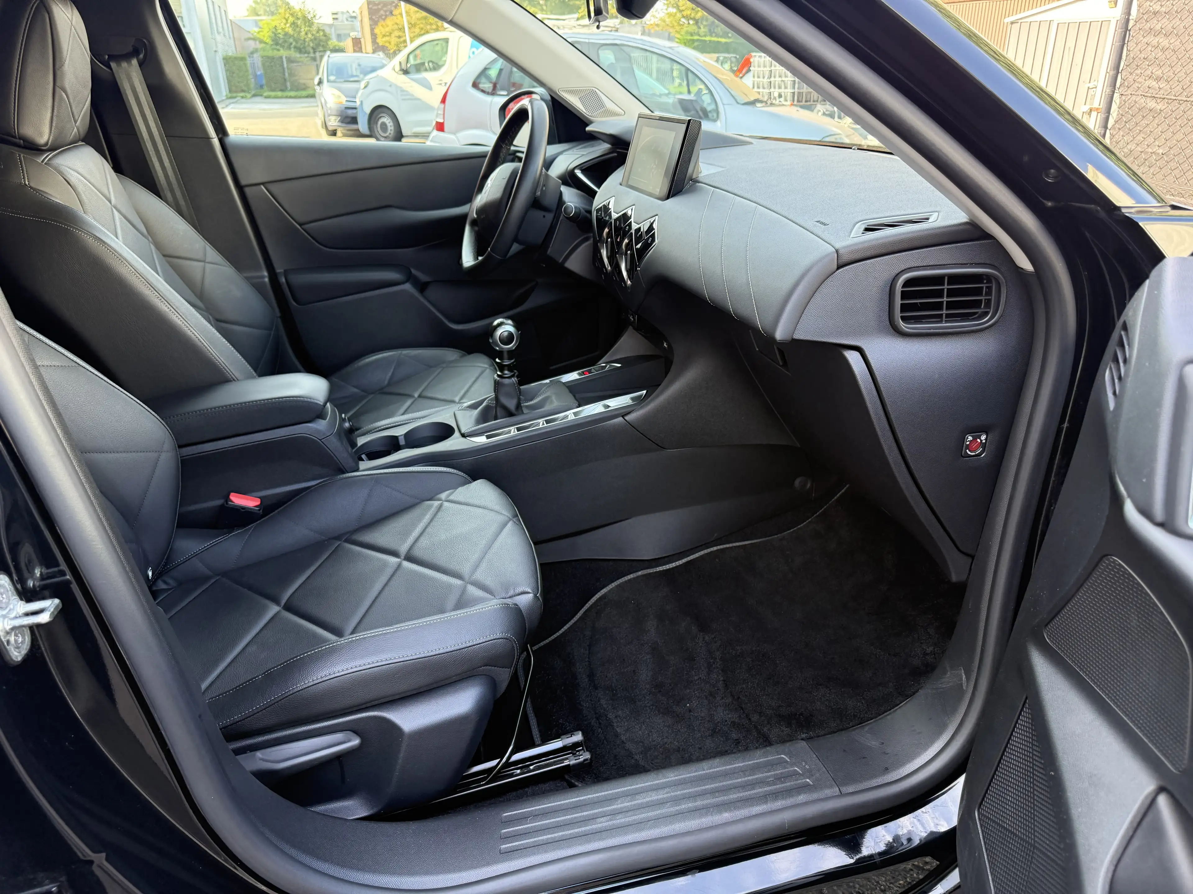 DS Automobiles DS 3 Crossback BASTILLE 12PureTech 100pk FULL LEATHER — photo 12